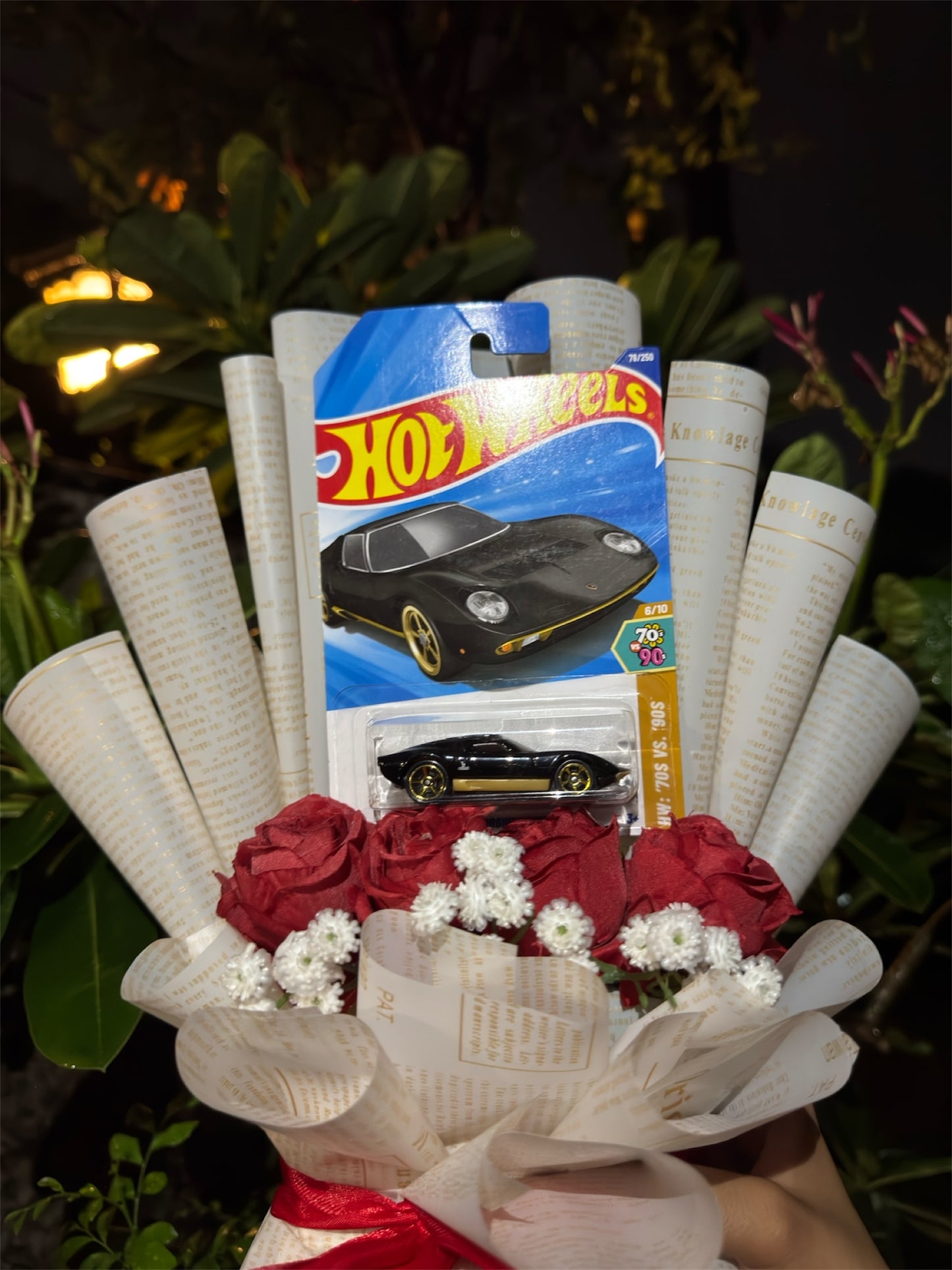 Hot Wheels Bouquet – Midnight Monarch: The Lamborghini Edition