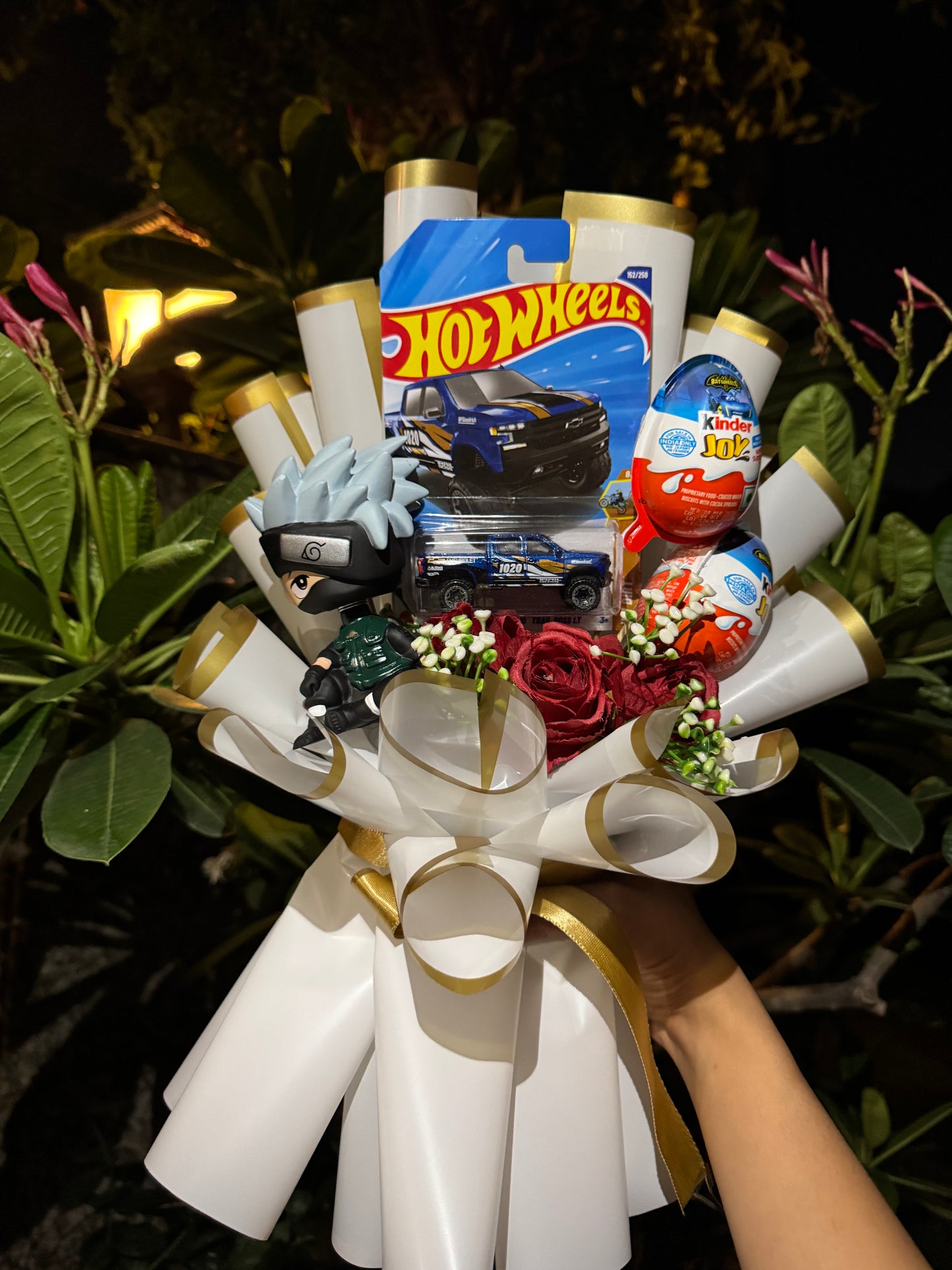 Hot Wheels x Naruto x Batman Kinder Joy Premium Bouquet – Hero Drive Edition