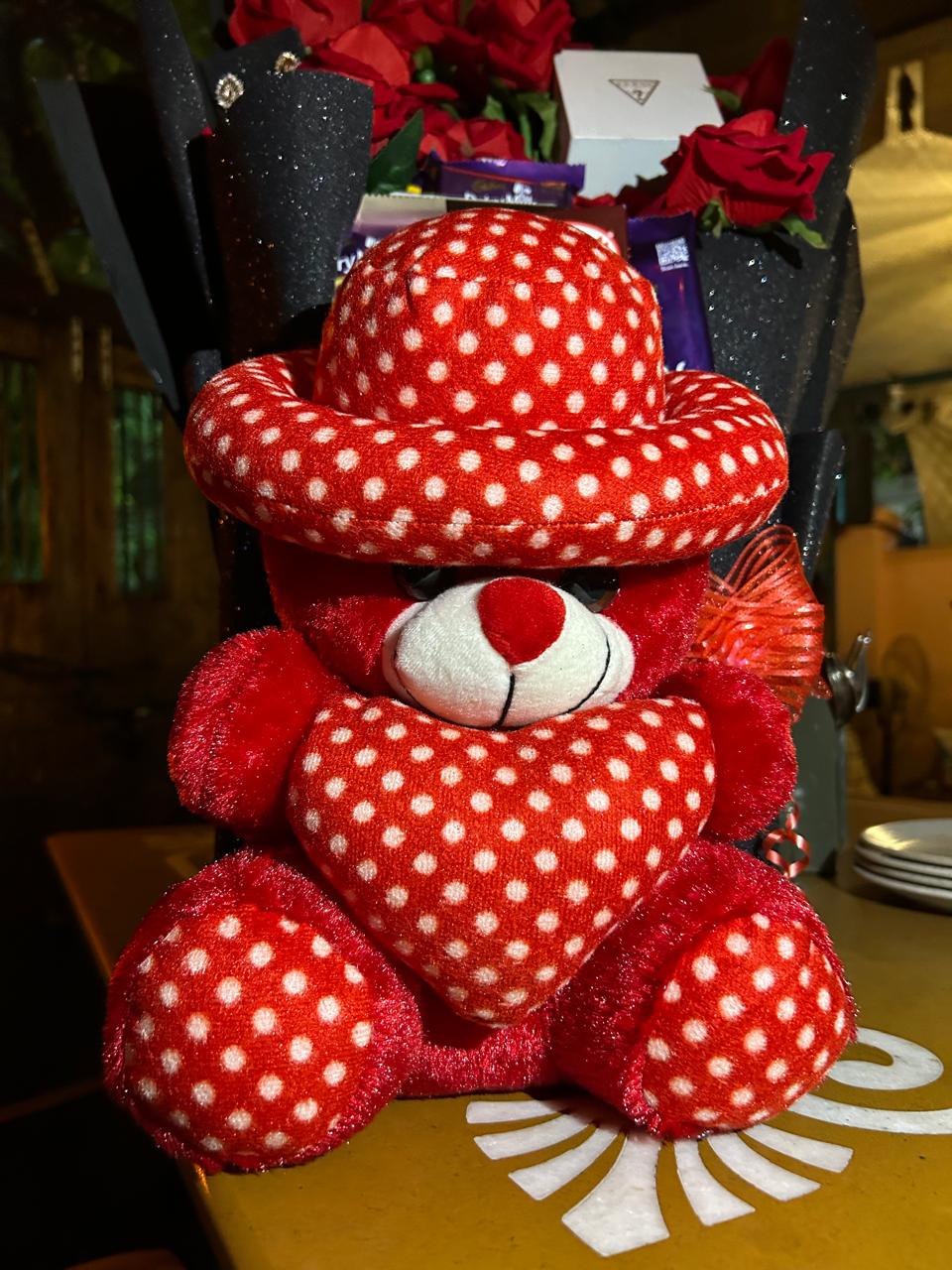 Luxury Gift Bouquet with Chocolates and Accessories