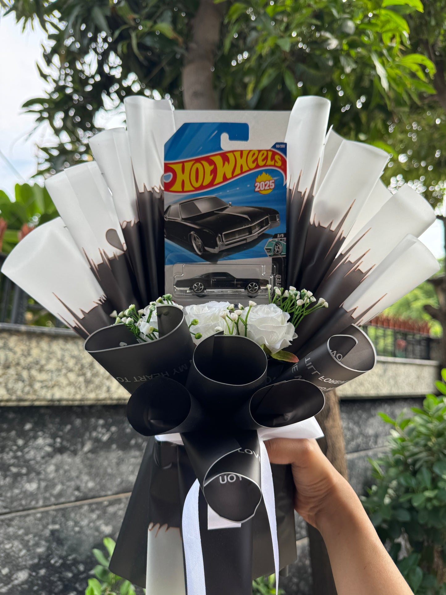 1968 Buick Riviera Hot Wheels Bouquet – Premium Black Vintage Edition