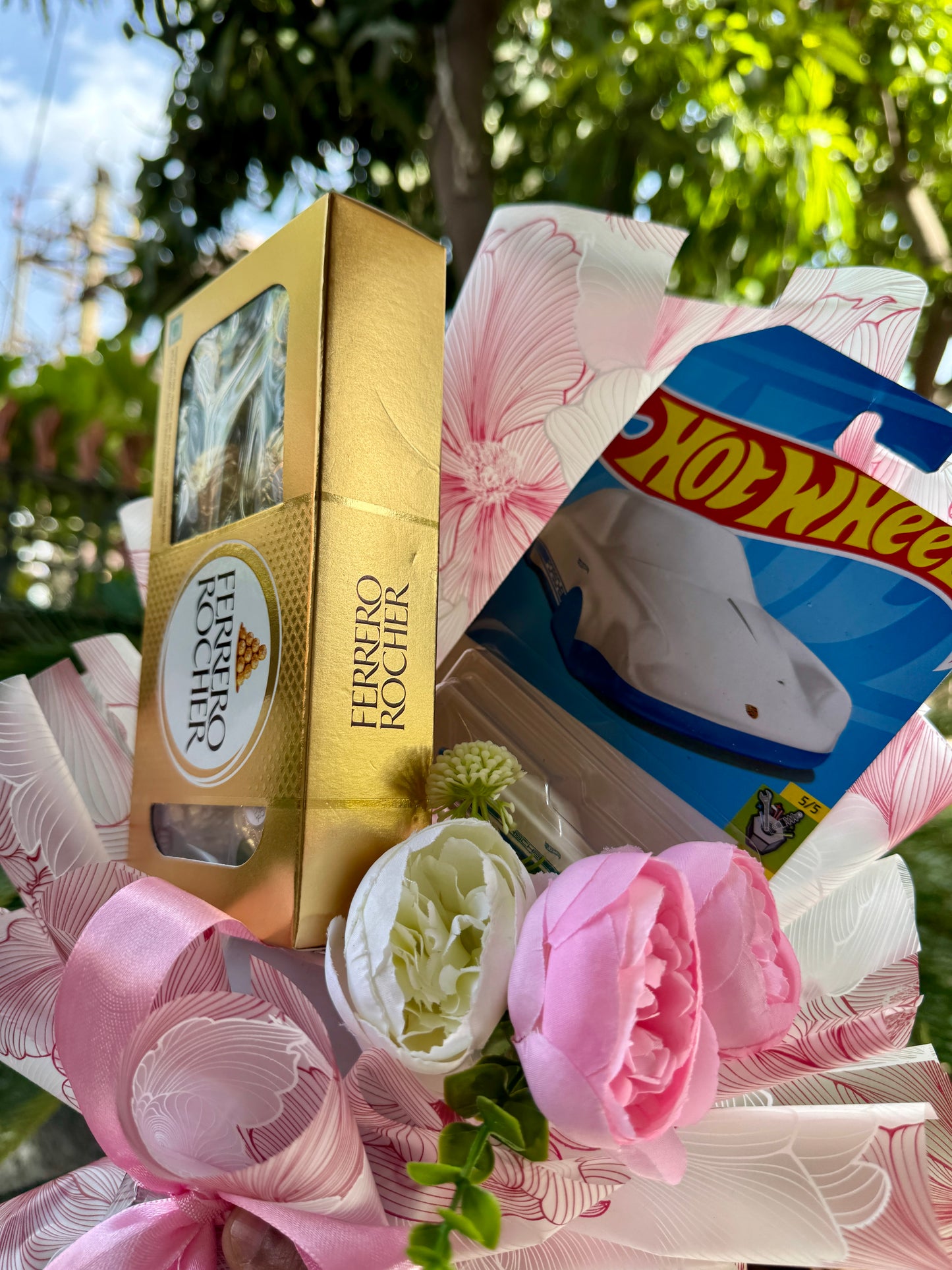 The Hot Wheels Bouquet - Porsche, Peonies and Ferrero Rocher