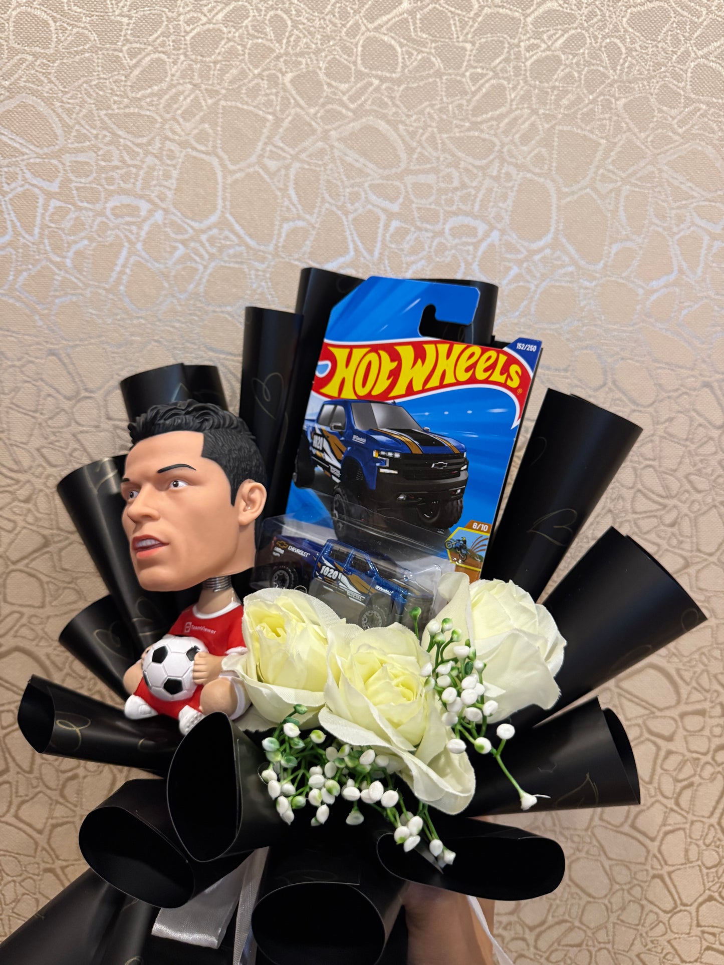 Ronaldo Edition Hot Wheels Bouquet – For the Champions of Style