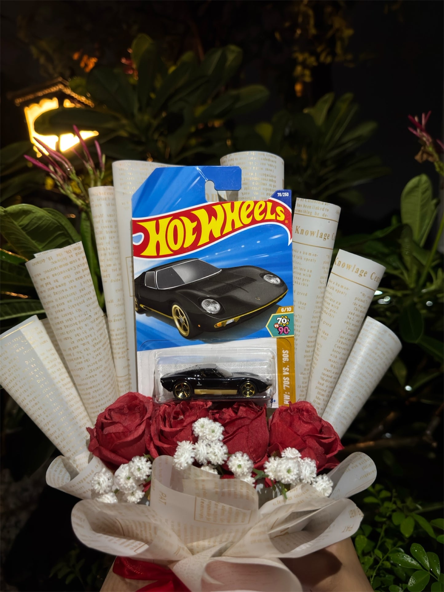Hot Wheels Bouquet – Midnight Monarch: The Lamborghini Edition