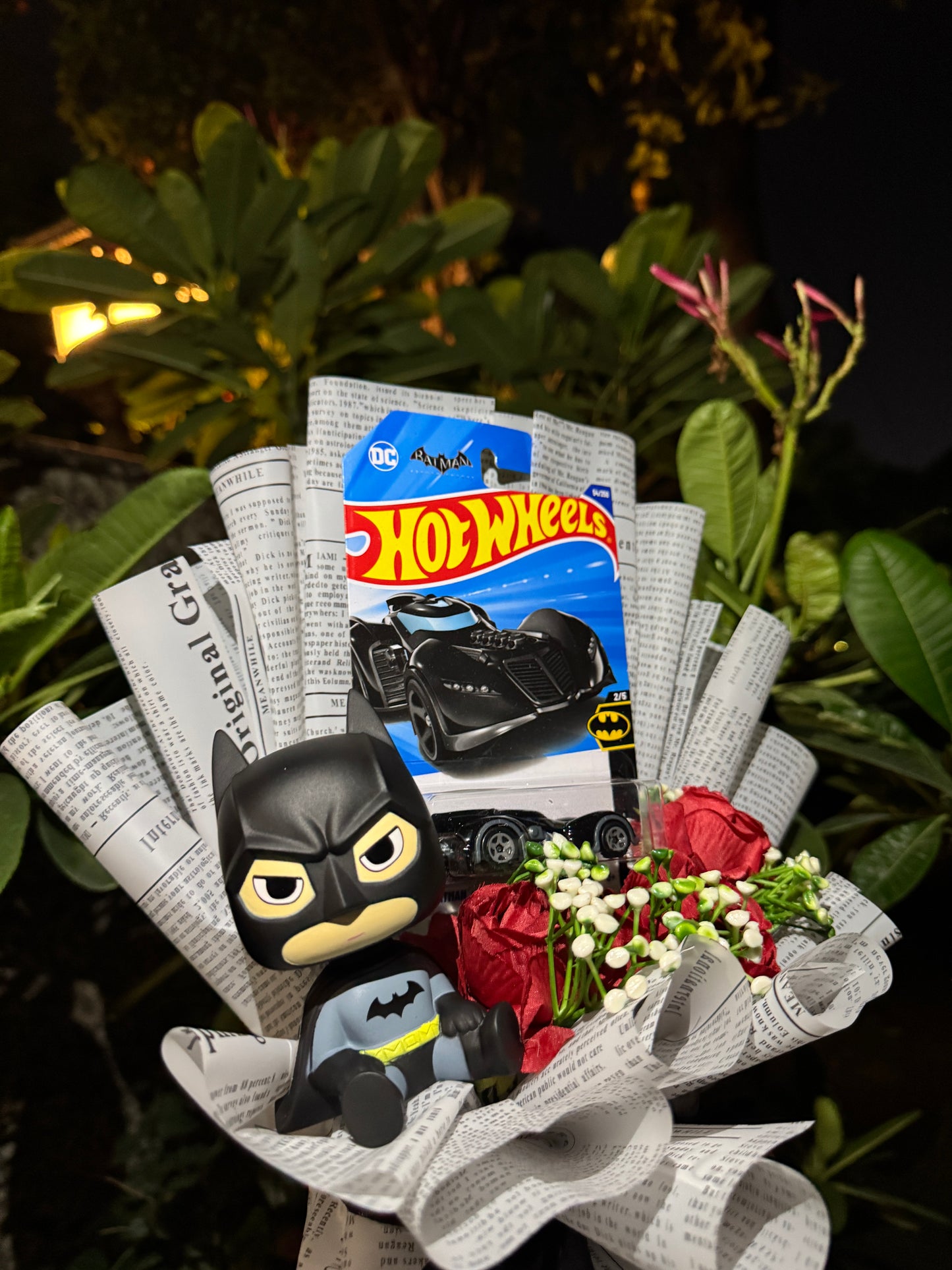 Batman Batmobile Hot Wheels Hero Edition Bouquet – Gotham Power Pack