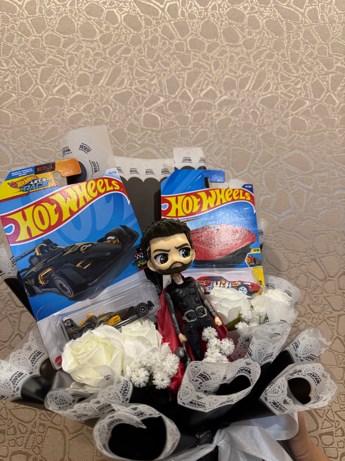 Thor & Hot Wheels Bouquet – Only for Marvel Fans