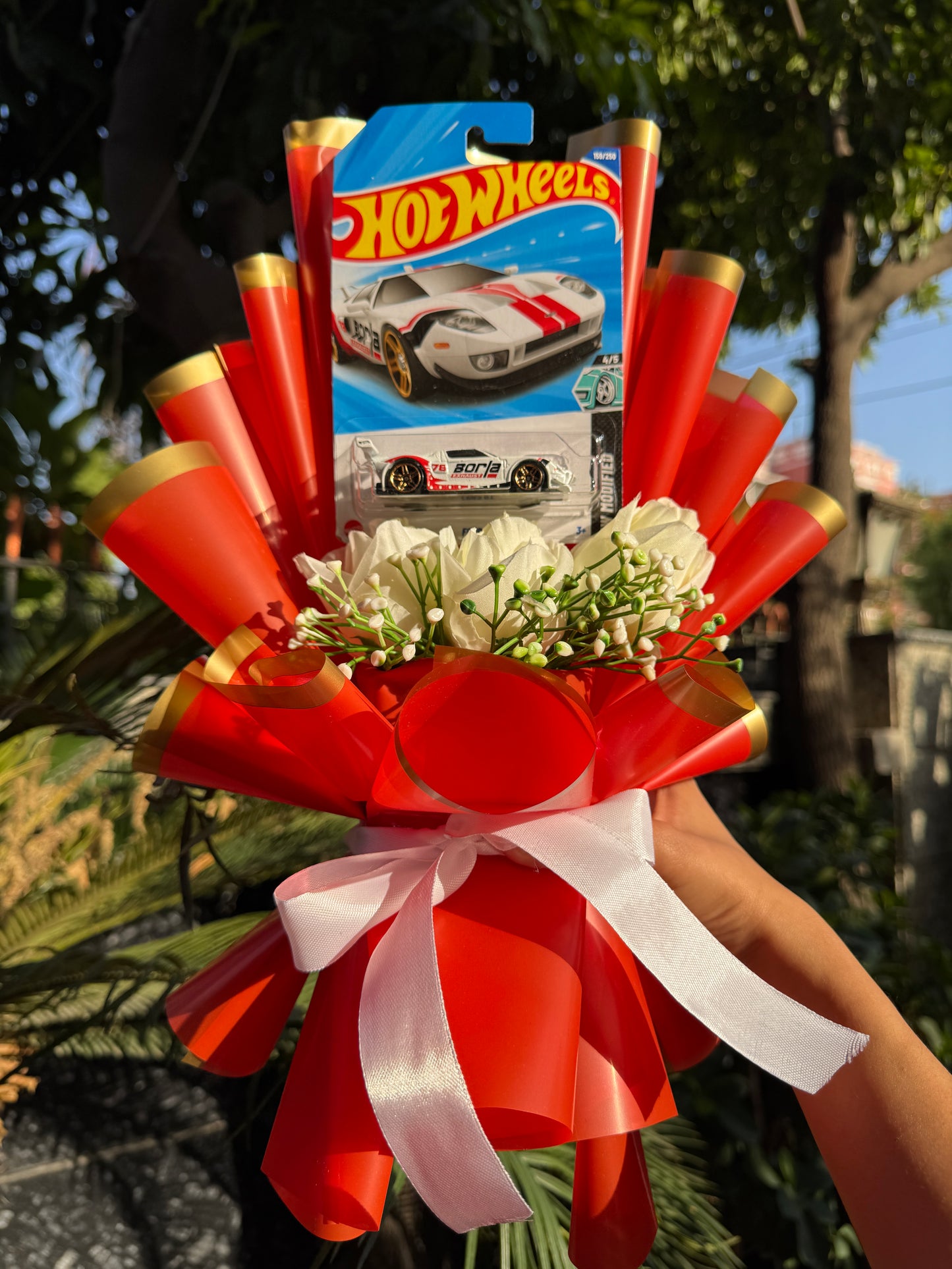The Ford GT Hot Wheels Bouquet - Redline Romance