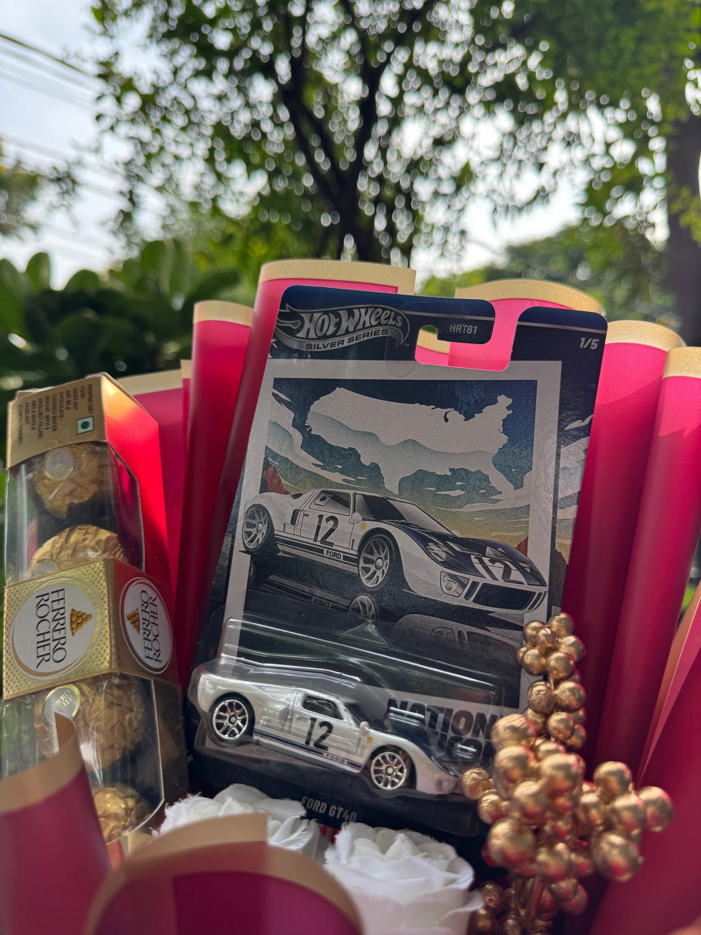 Hot Wheels Bouquet-Ford GT40 Golden Bloom