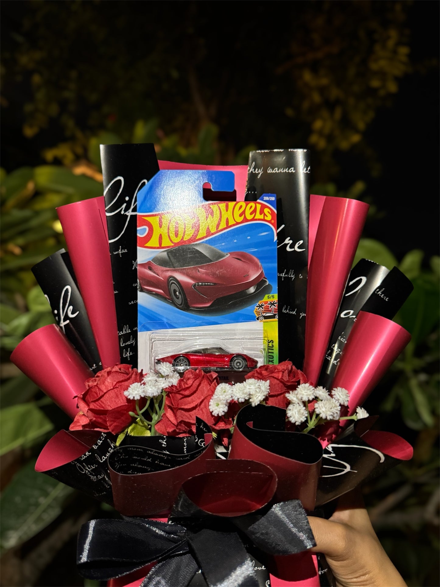 The McLaren Speedtail Hot Wheels Bouquet - Signature Collection