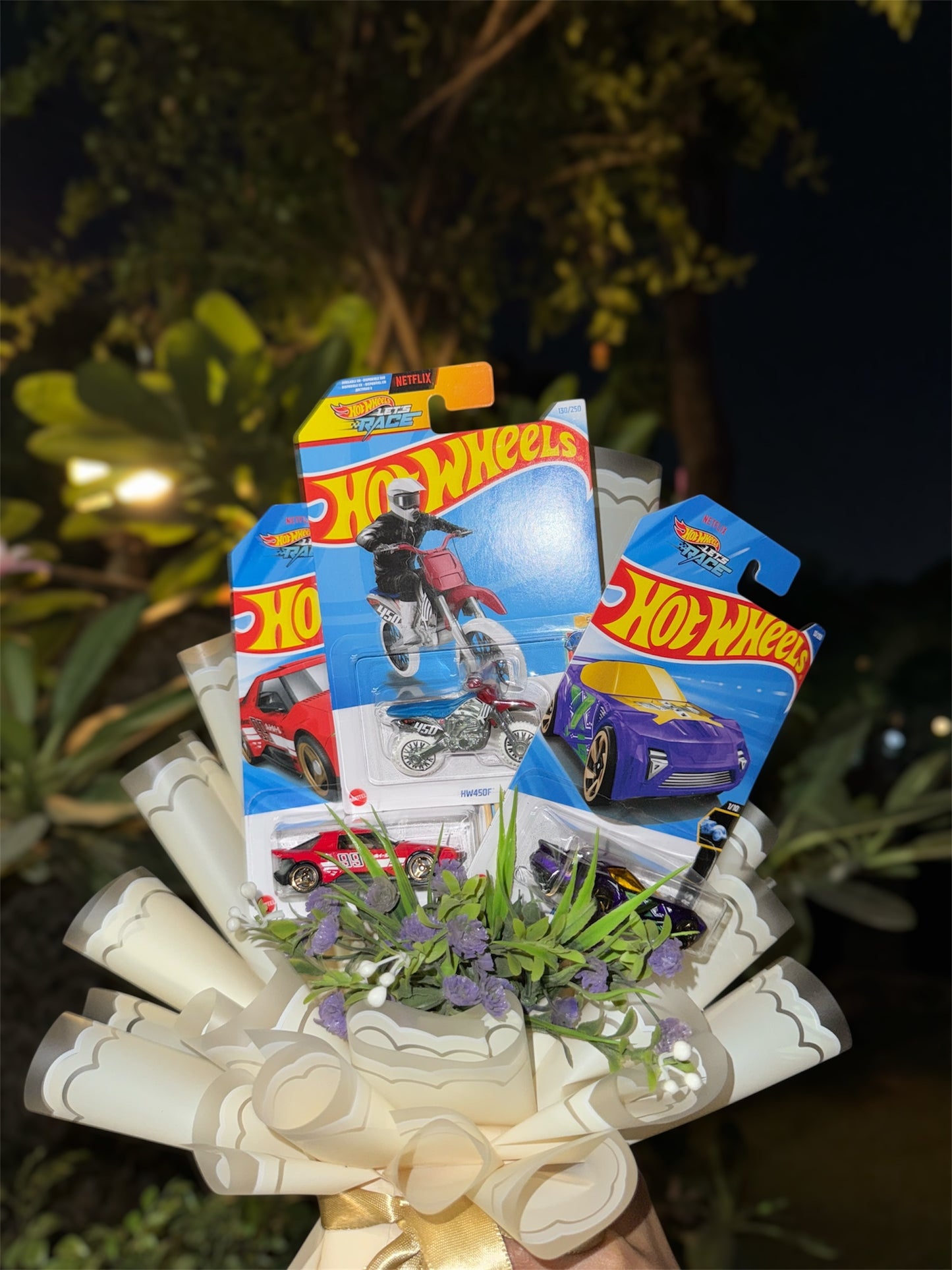 The Hot Wheels Bouquet - Racing Hearts
