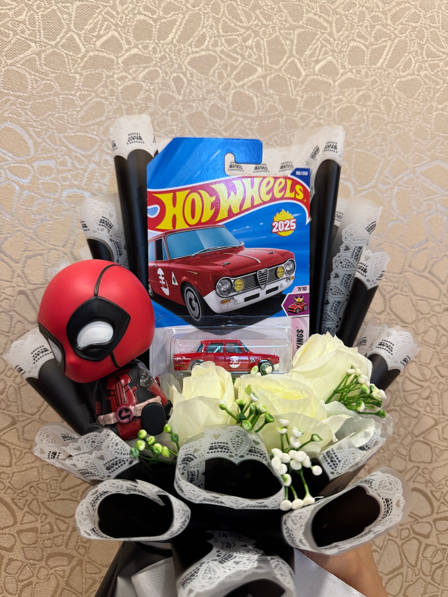 Deadpool Hot Wheels Premium Bouquet – Crimson Cruise Edition