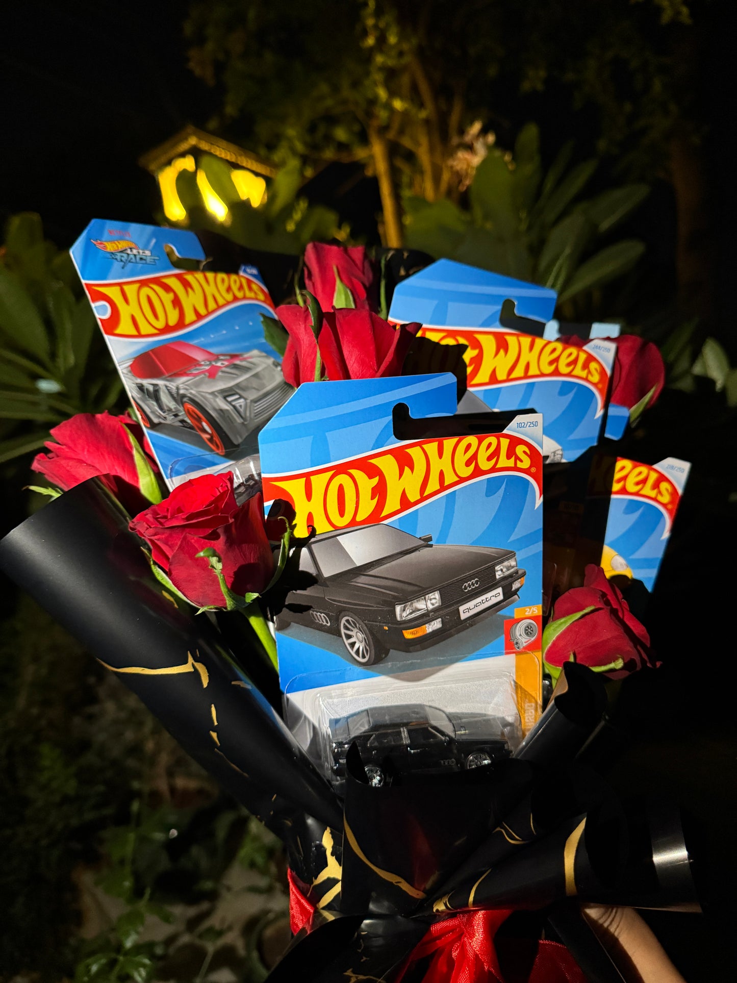 Hot wheels Bouquet - The Royal Drive