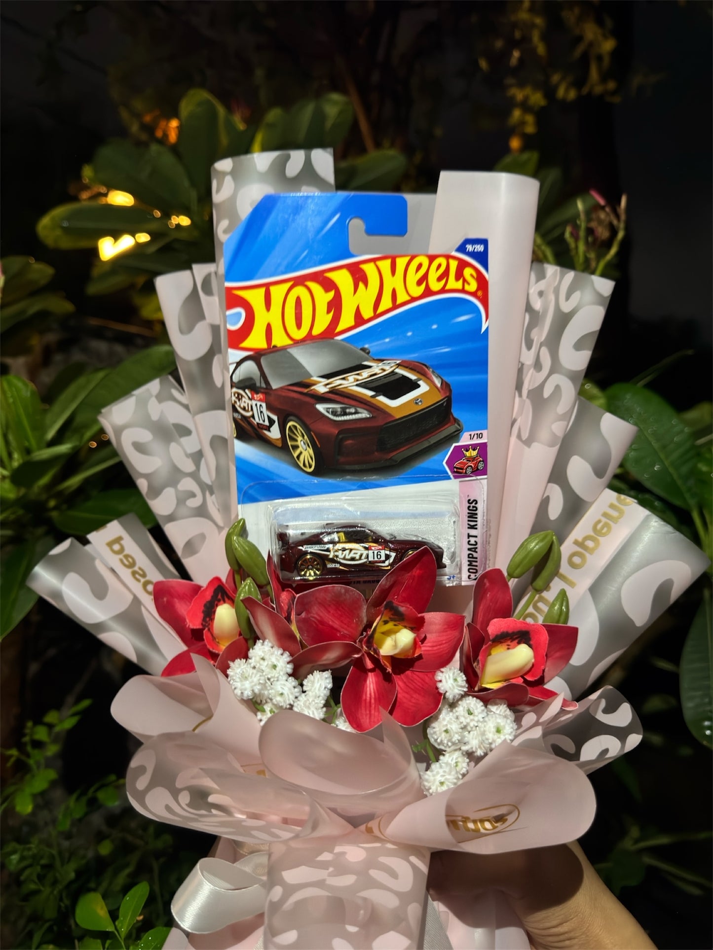 Hot Wheels Bouquet – Toyota GR86 Cup Orchid Luxe