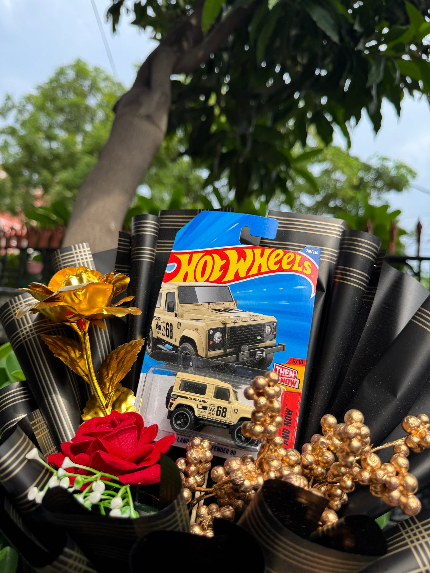 Land Rover Defender Bouquet - The Masterpiece Drive