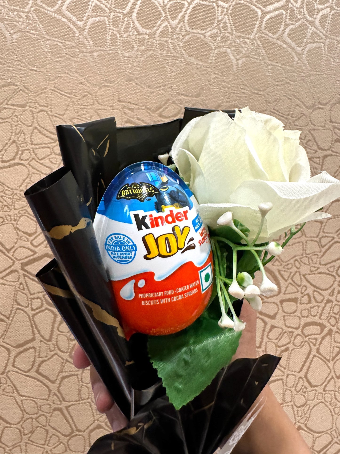 Mini Batman Kinder Joy Bouquet