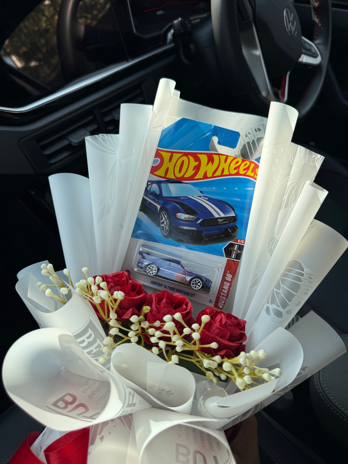 Hot Wheels Custom ’18 Ford Mustang GT Bouquet – Made to Take Over