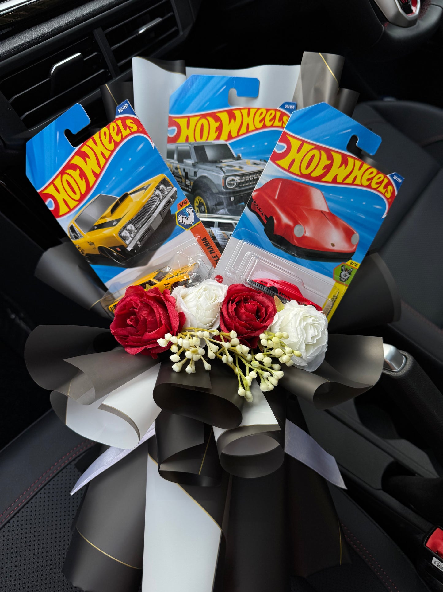 Premium Hot Wheels Bouquet – Classic Muscle Meets Modern Power