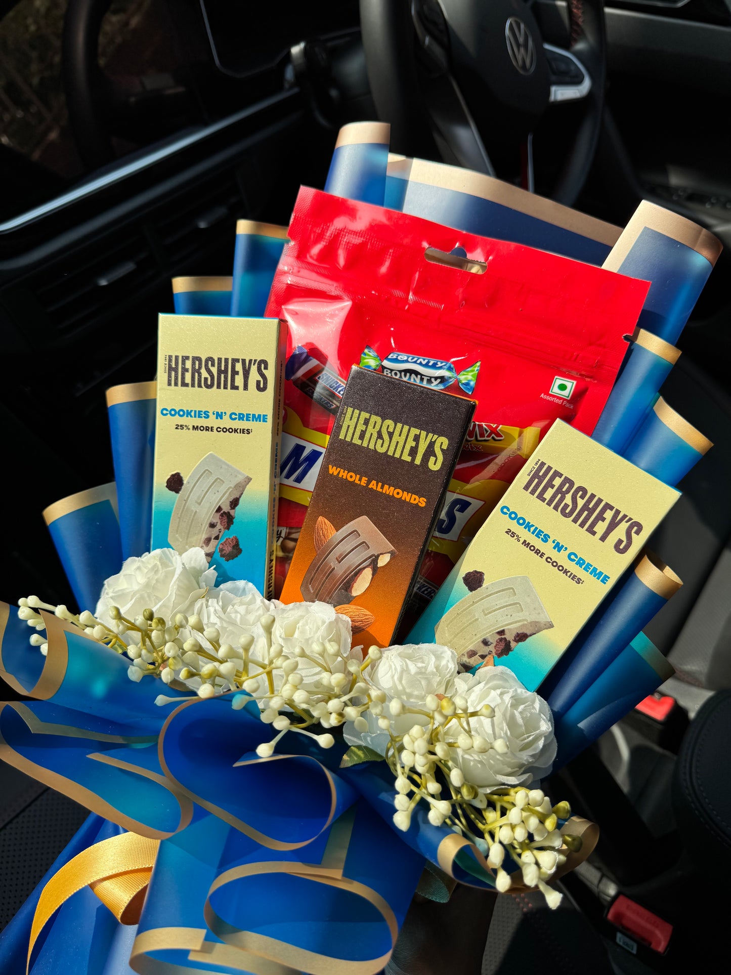 Hershey’s Chocolate Luxury Bouquet – Crafted To Steal Every Heart