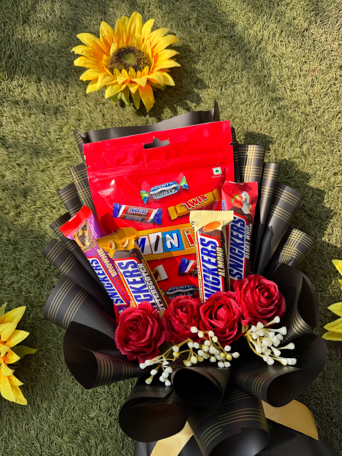 Snickers Chocolate Bouquet – A Statement Of Sweet Indulgence