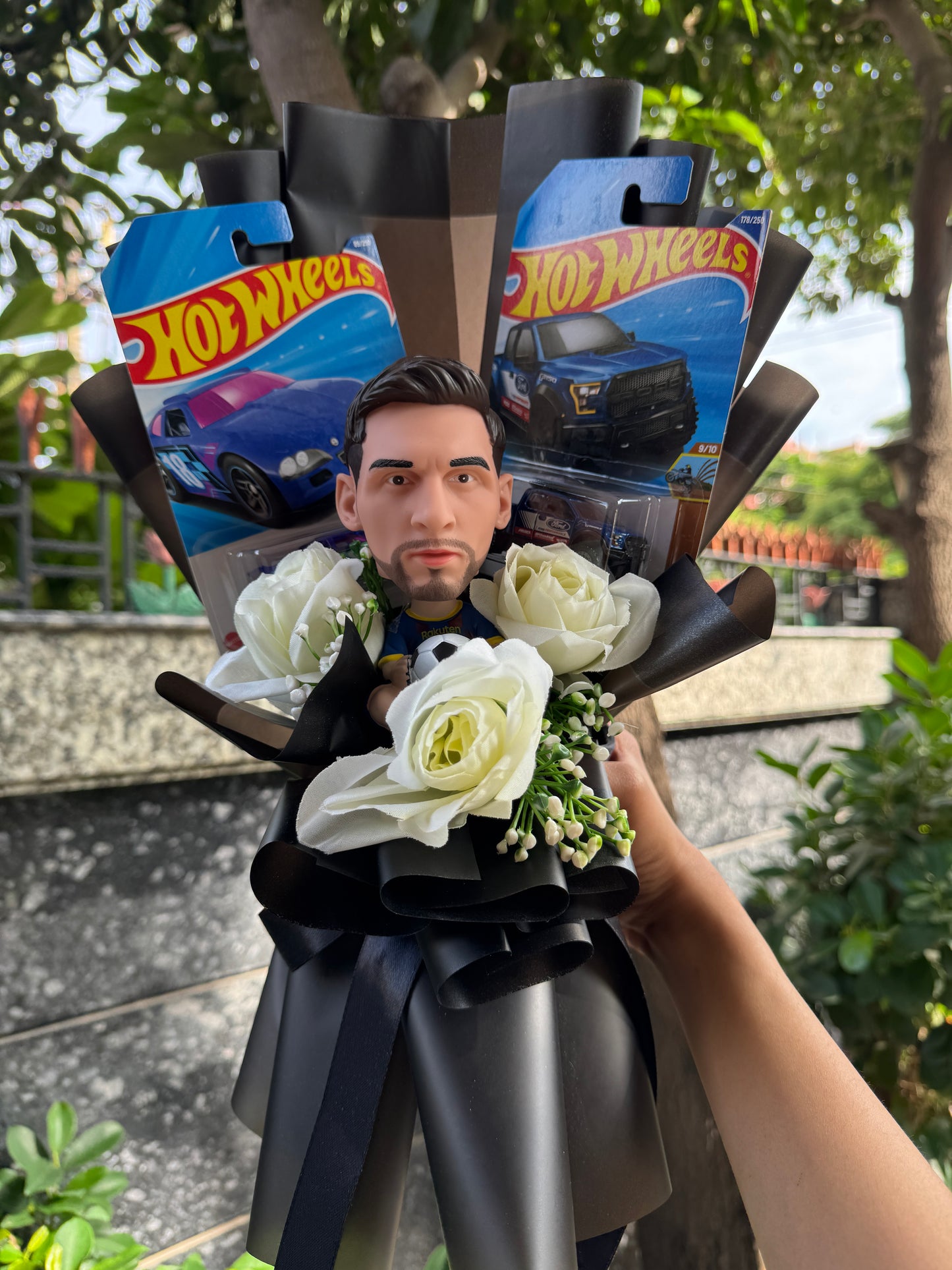 The Hot Wheels Bouquet - Messi Timeless Legend