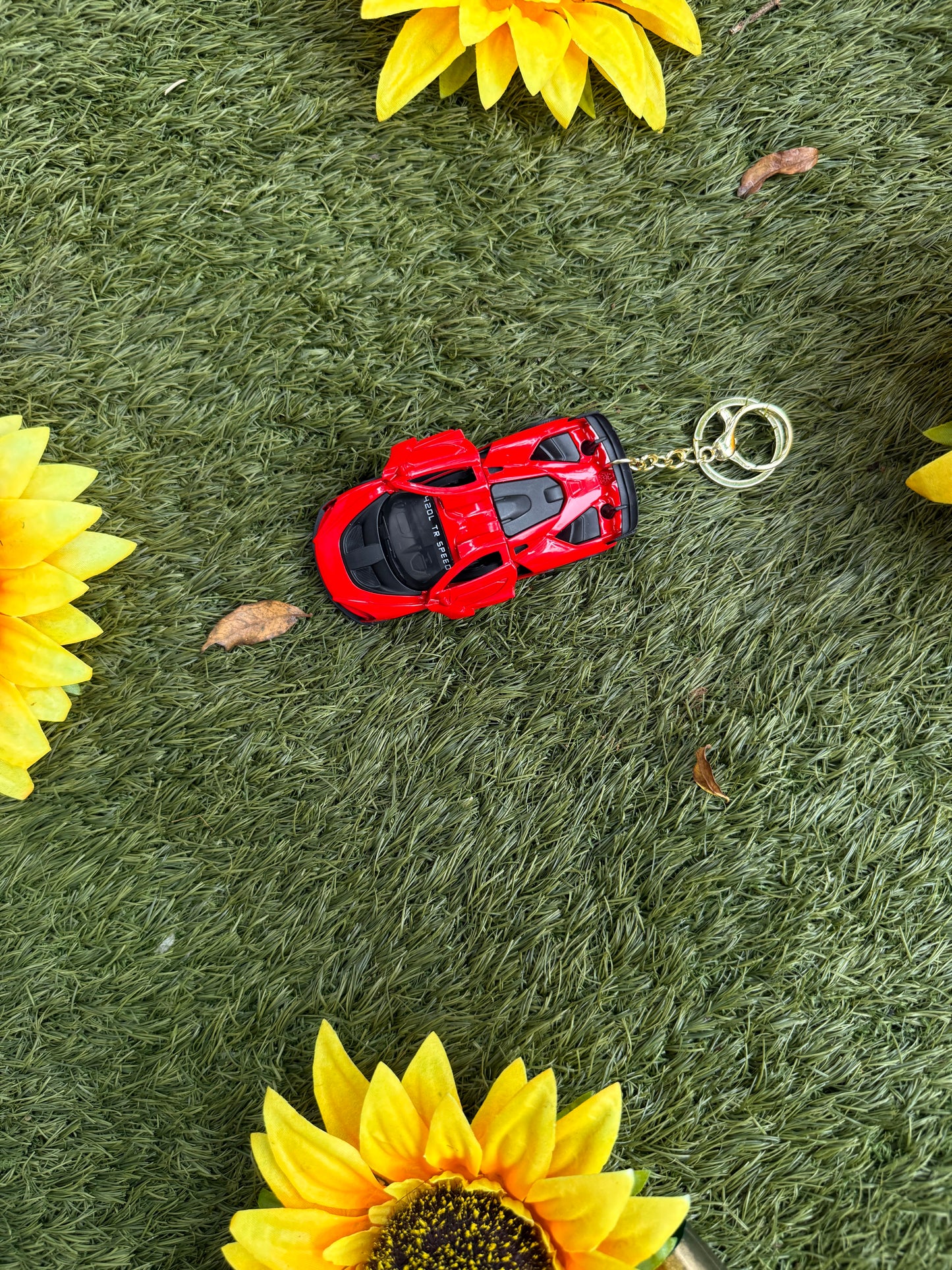 Premium McLaren Senna Metal Car Keychain – Speed, Style & Supercar Spirit