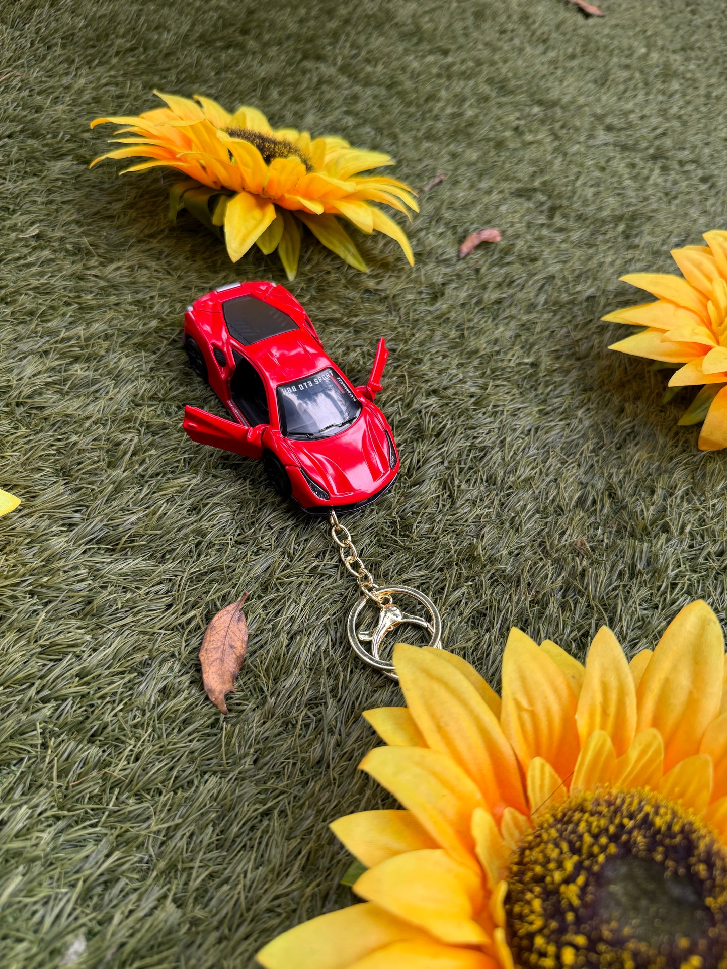 Premium Ferrari 488 Metal Car Keychain – Iconic Style, Power & Luxury