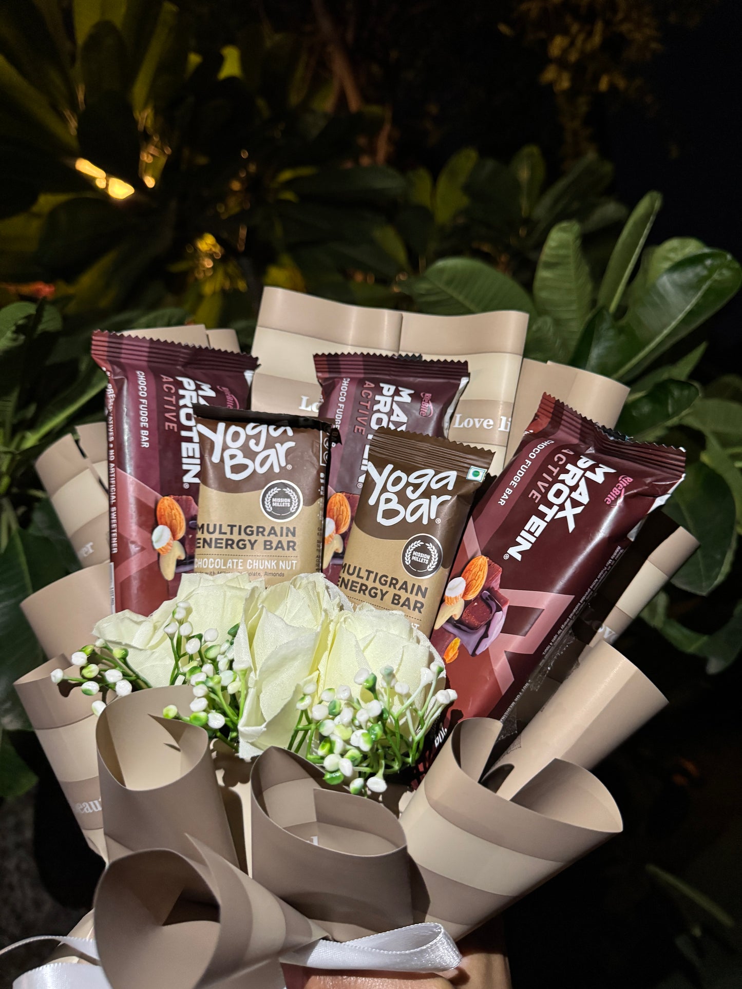 The Protein Bouquet – Max Protein & Yoga Bar for Fitness Lovers