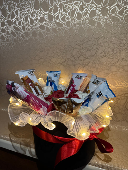 The Protein Hamper - MuscleBlaze fitness bar