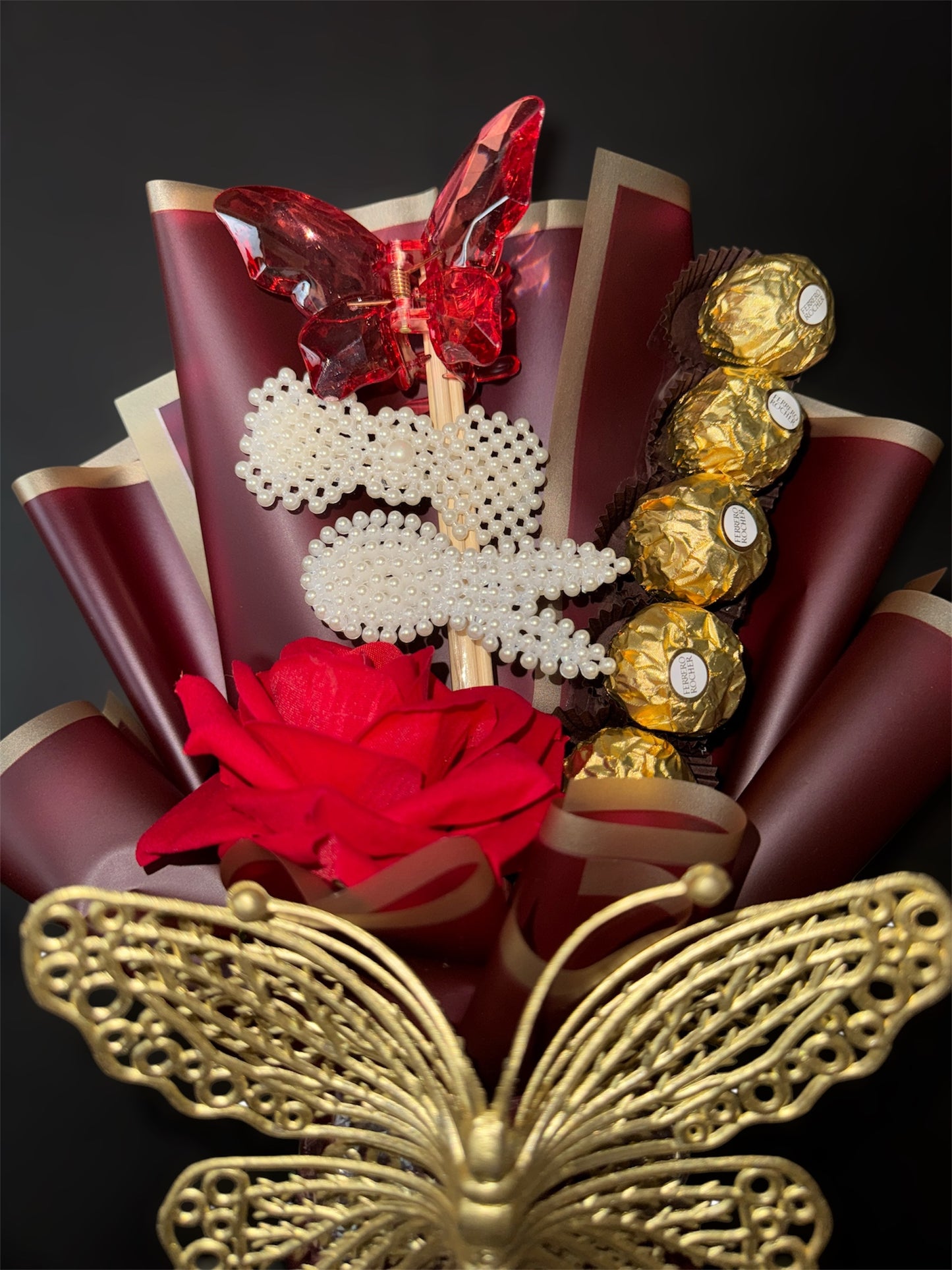 Ferrero Rocher Clutcher Bouquet - Golden Bliss