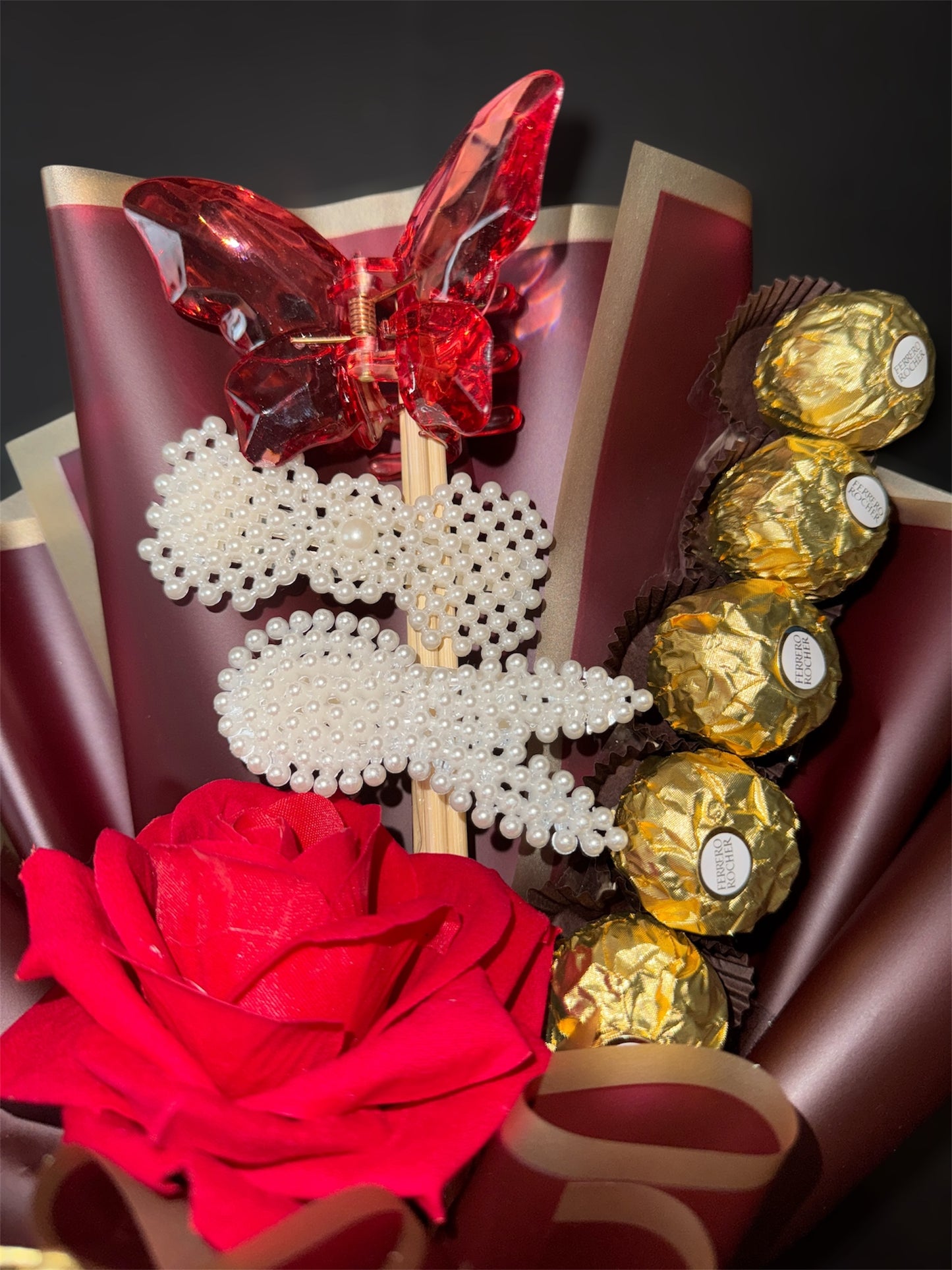 Ferrero Rocher Clutcher Bouquet - Golden Bliss