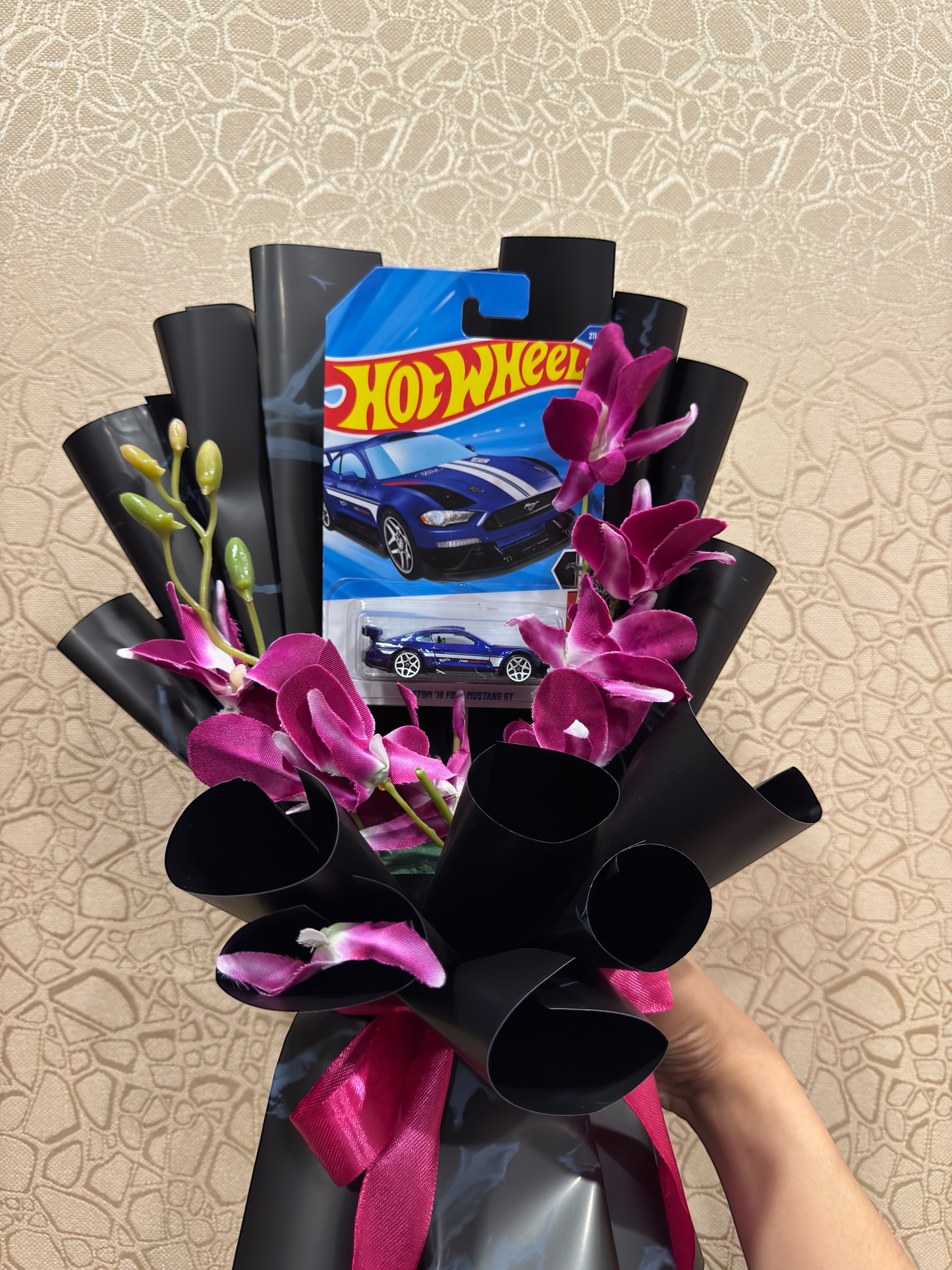 Custom 18 Ford Mustang GT Dendrobium Orchid Hot Wheels Bouquet – Luxury & Elegance