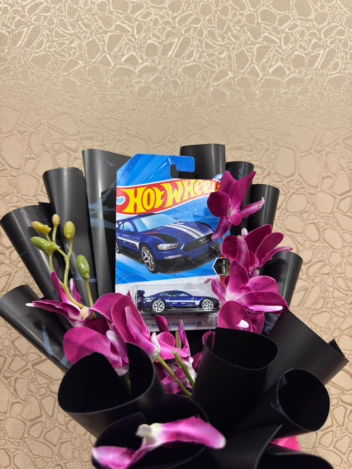 Custom 18 Ford Mustang GT Dendrobium Orchid Hot Wheels Bouquet – Luxury & Elegance