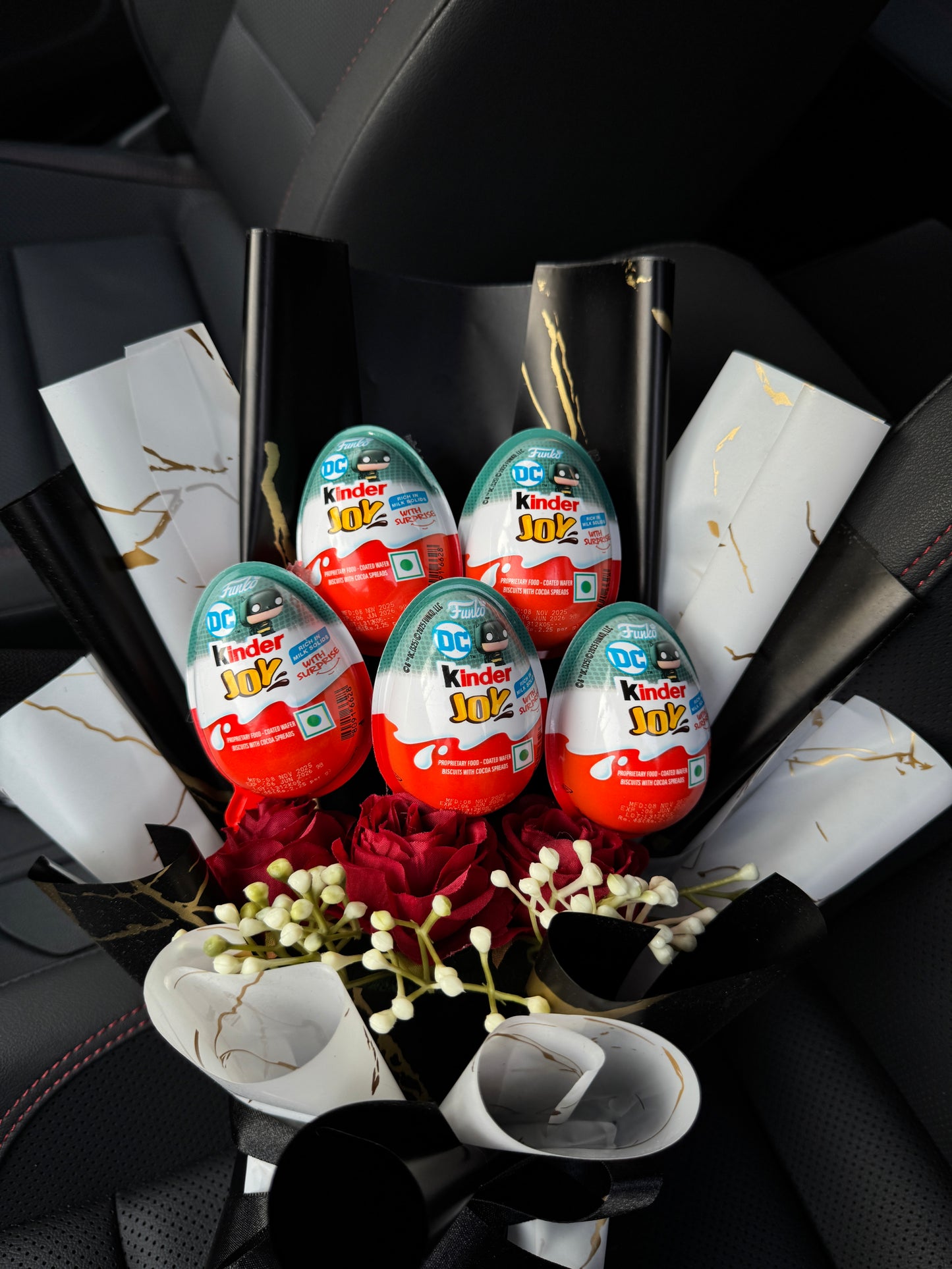 DC Batman Kinder Joy Bouquet – Luxe Black & Gold Edition