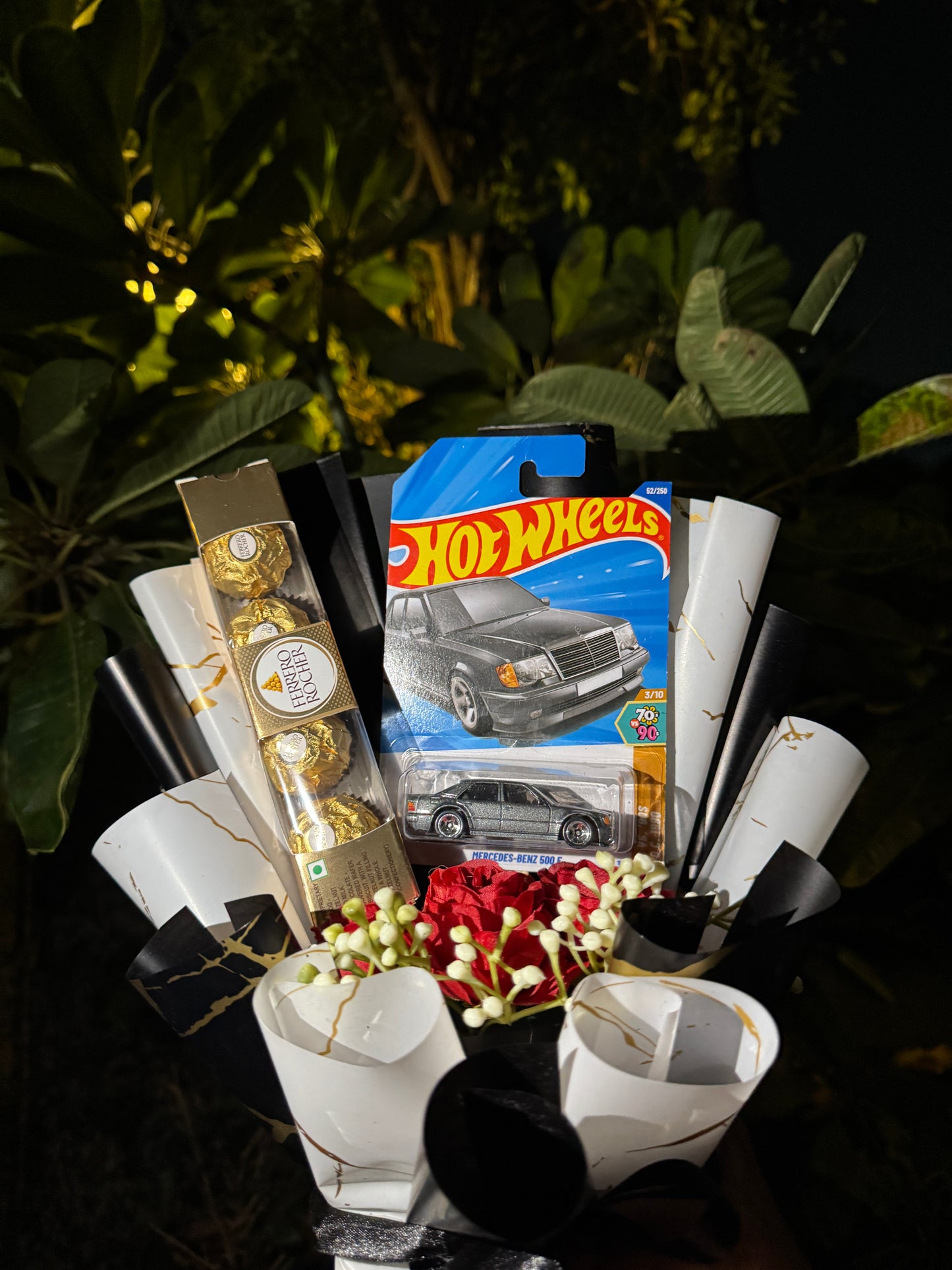 The Mercedes-Benz 500E Hot Wheels Bouquet – The Executive Classic
