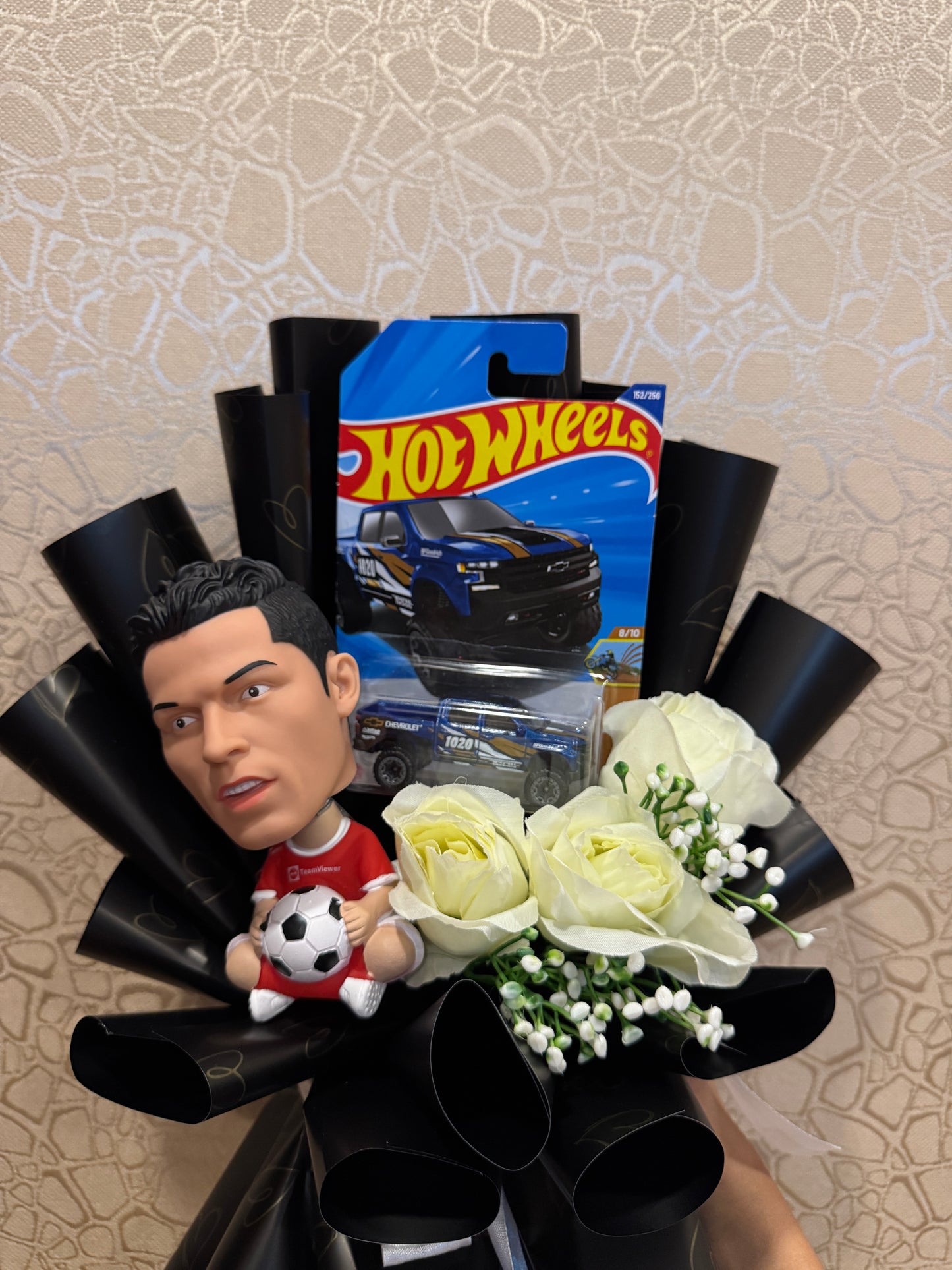 Ronaldo Edition Hot Wheels Bouquet – For the Champions of Style