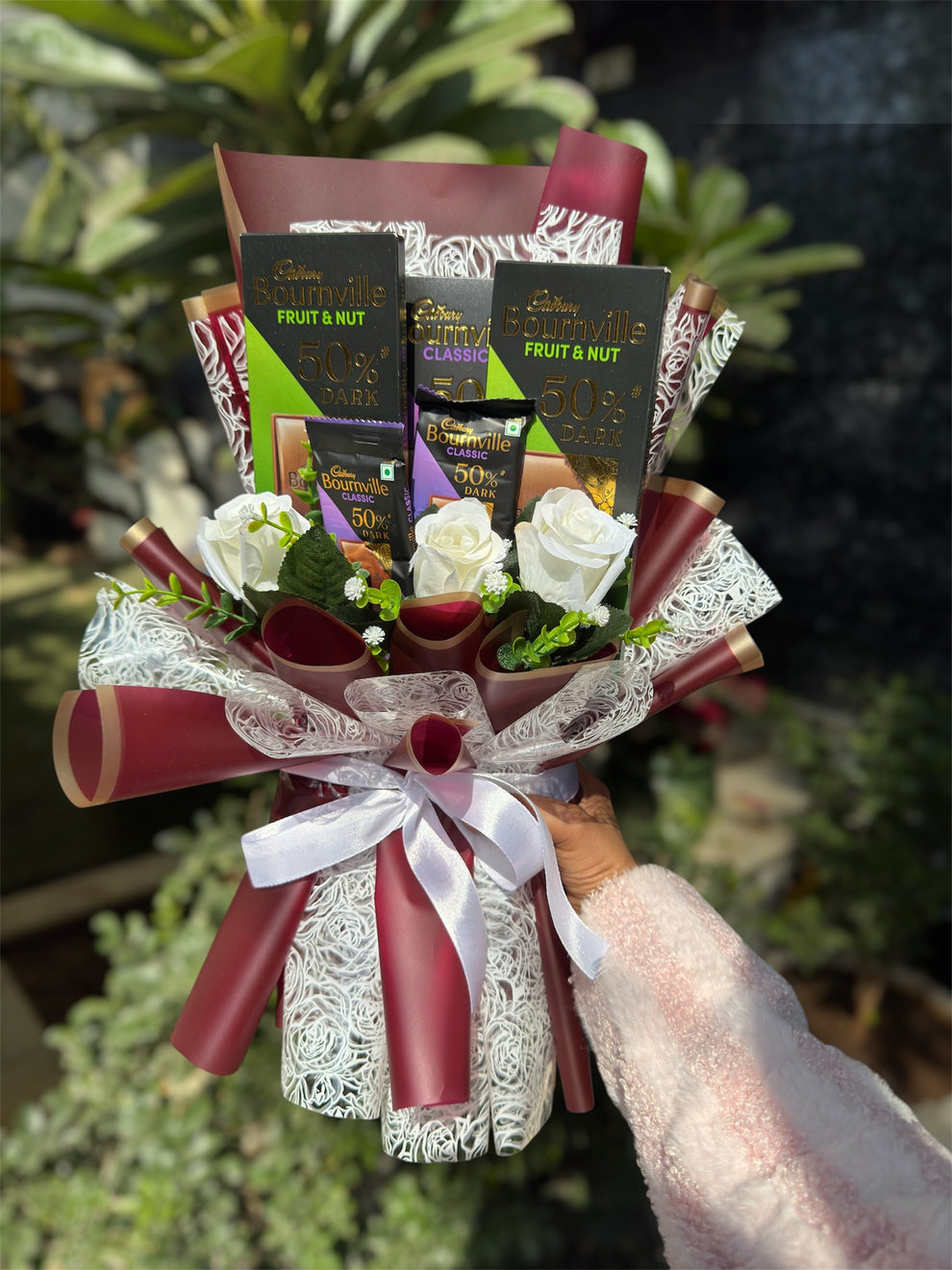 Timeless Luxurious Bouquet - A Bournville Edition – Shop Your Flowers