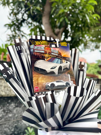 Maserati MC20 Luxe Bloom Hot Wheels Bouquet