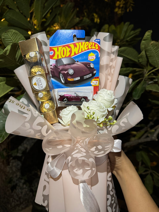 Hot Wheels Porsche 911 Turbo Bouquet with Ferrero Rocher - Royal Rich Edition