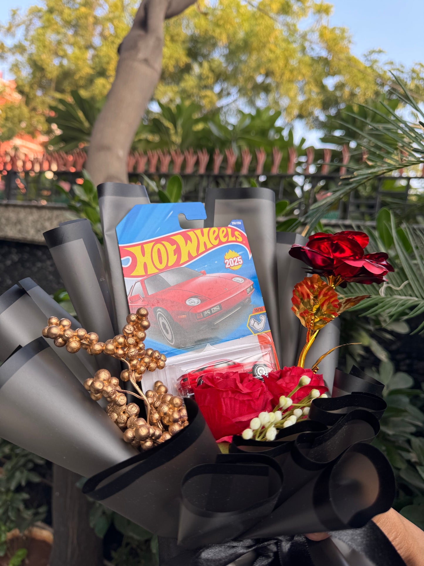 The Hot Wheels 1983 Porsche 928S Bouquet – The Ultra-Rare Collector’s Edition