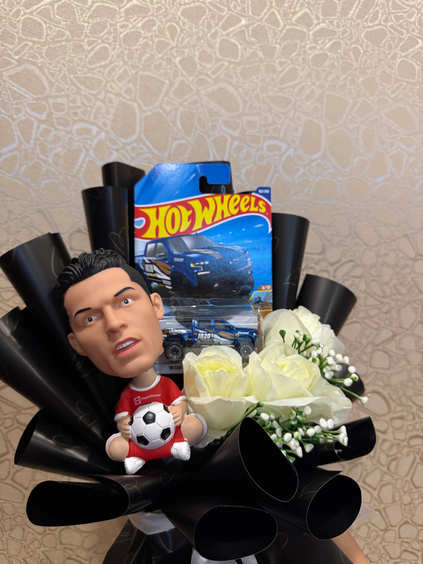 Ronaldo Edition Hot Wheels Bouquet – For the Champions of Style