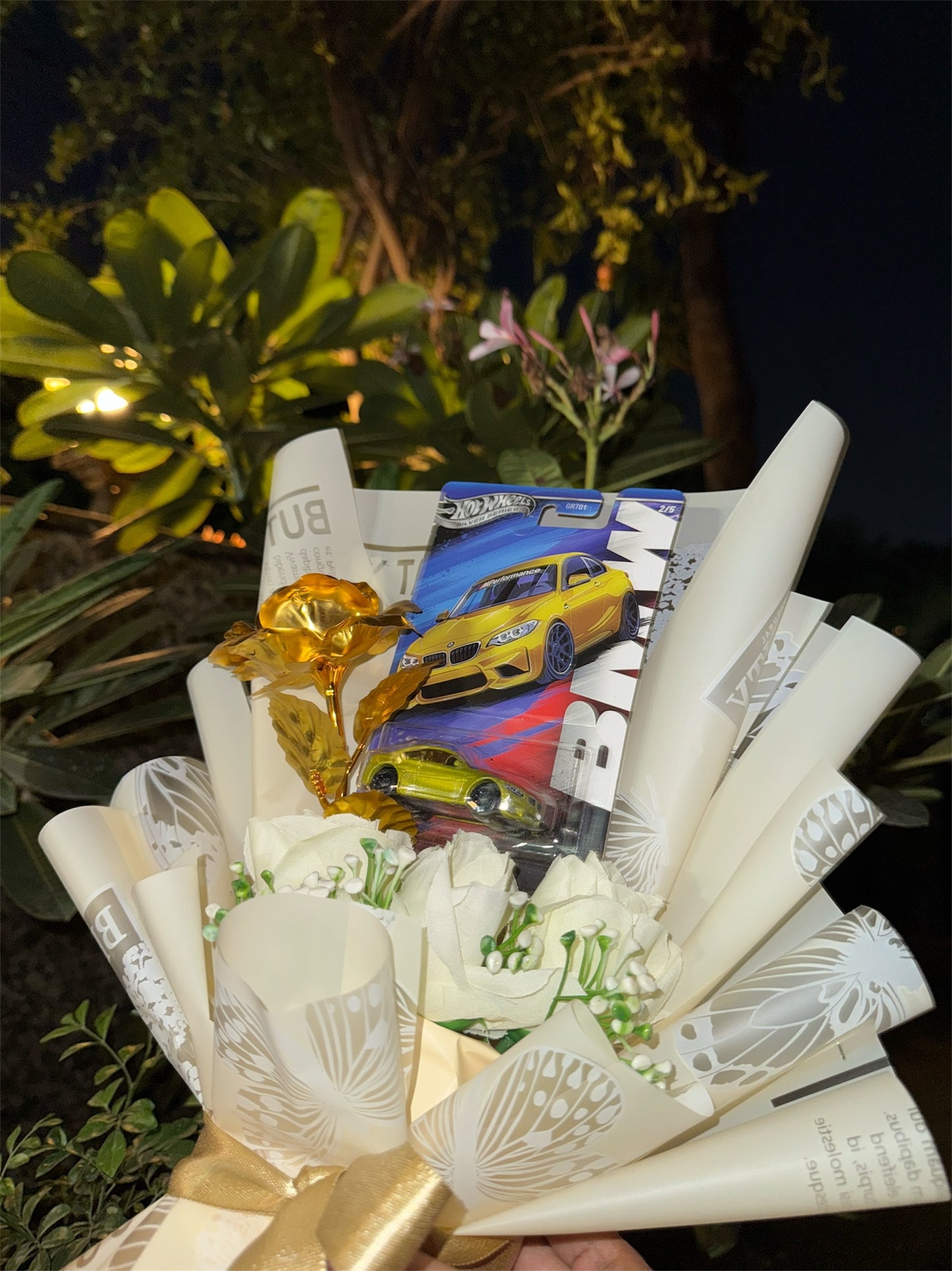 BMW M2 Hot Wheels Bouquet – Golden Power, Wrapped in Prestige