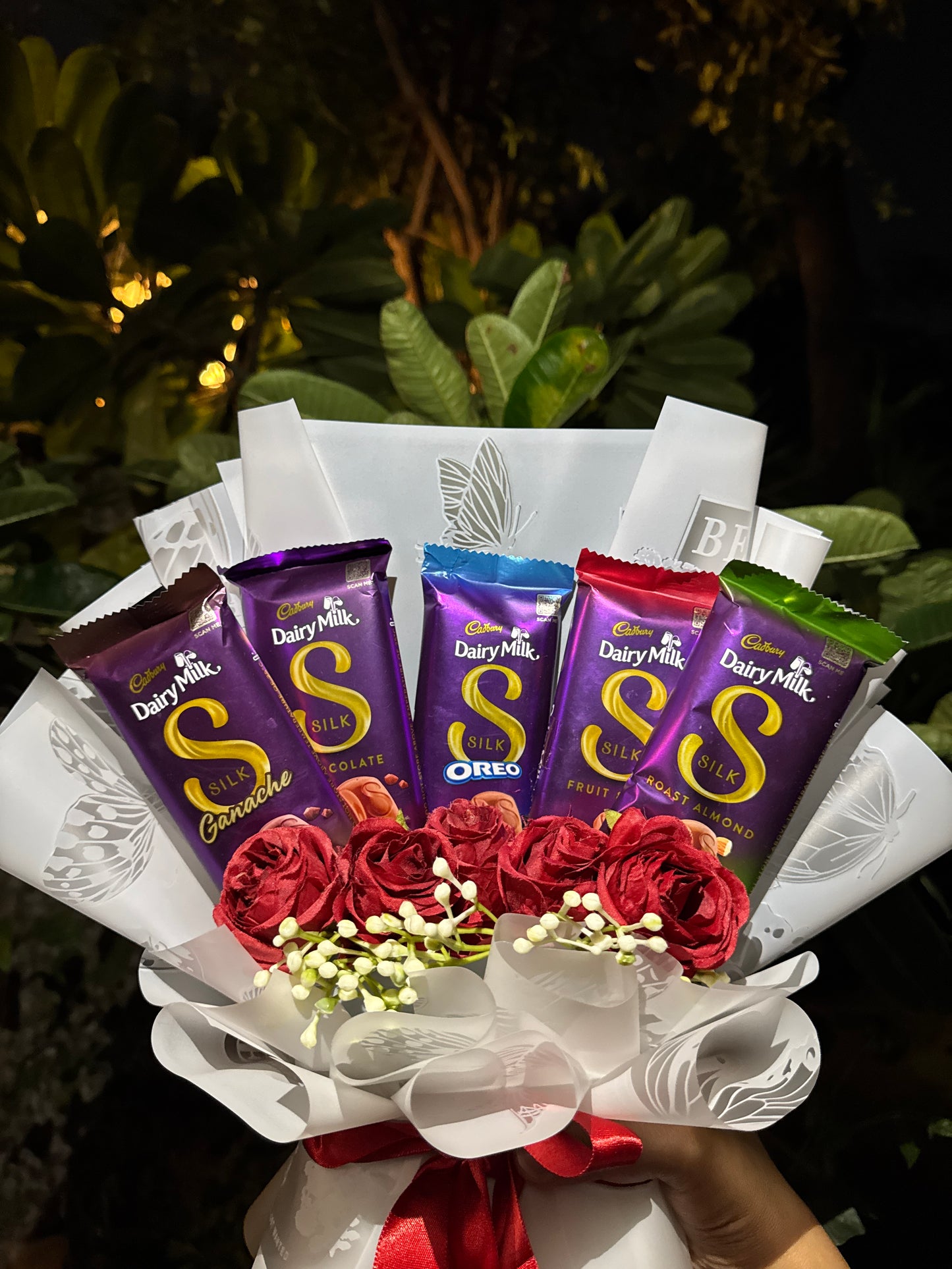 Dairy Milk Silk Chocolate Bouquet – A Delicious Expression of Love