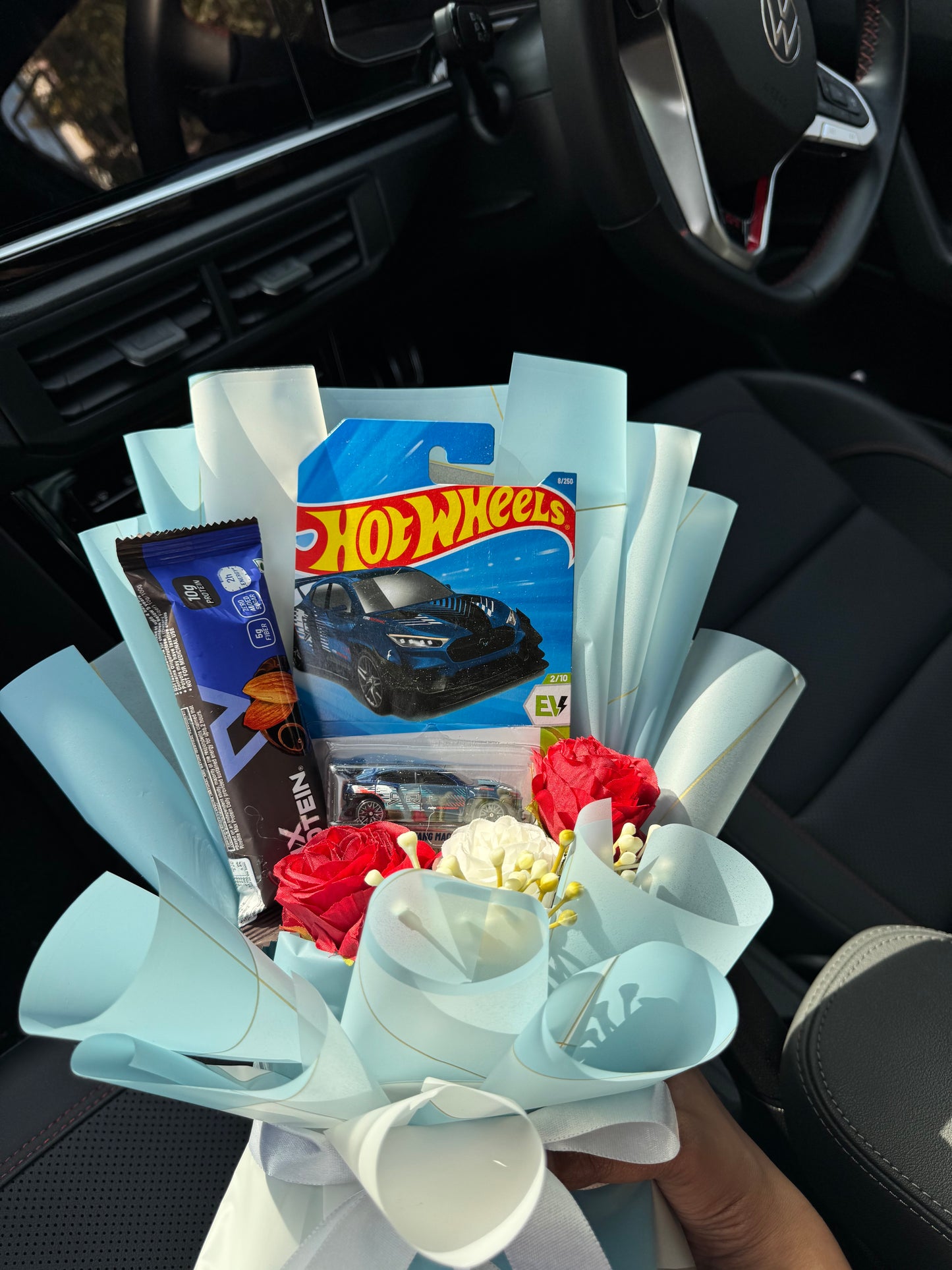 Hot Wheels Mustang Mach-E 1400 Bouquet – Horsepower Luxe