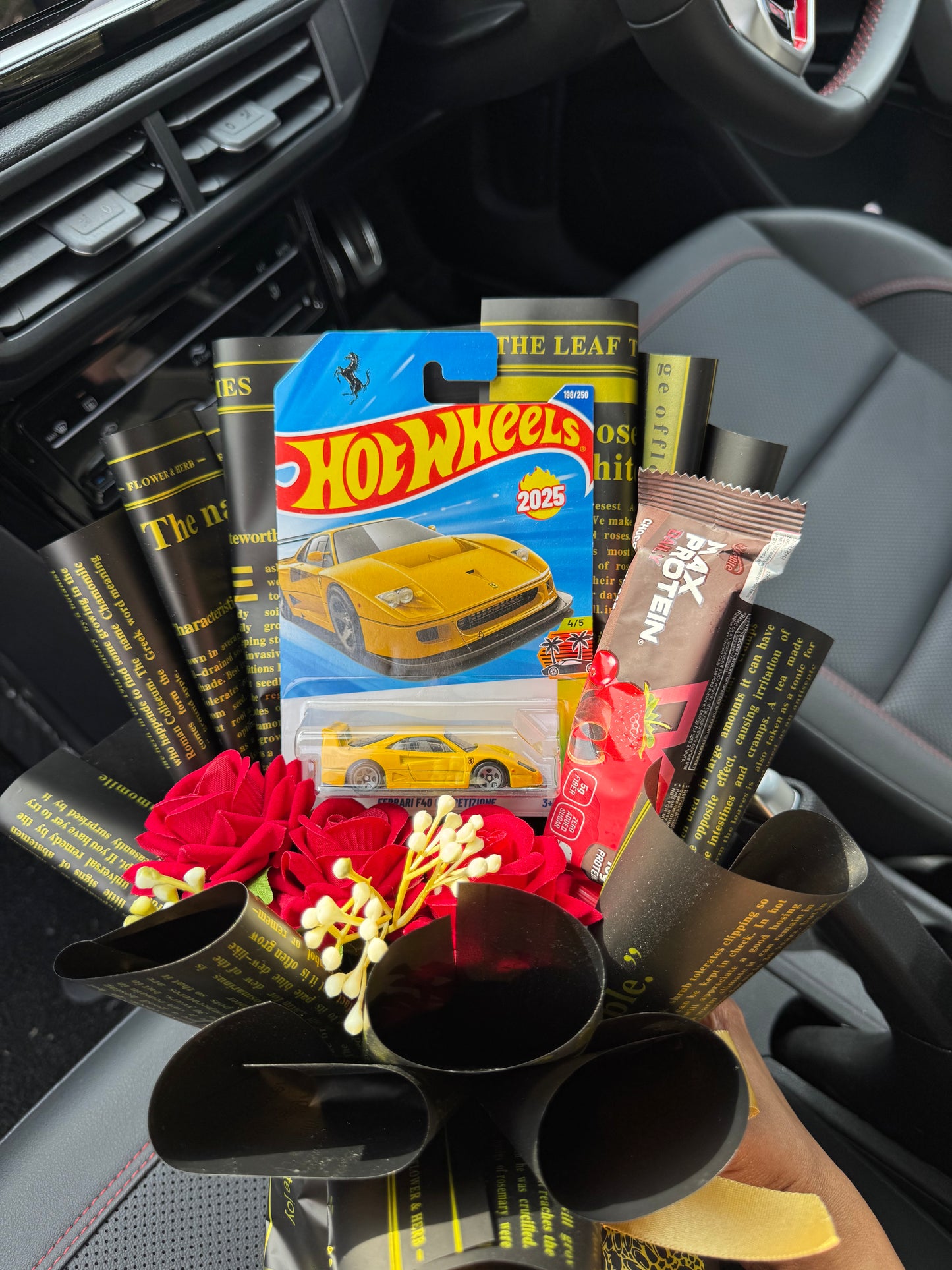 Hot Wheels Ferrari F40 Competizione Bouquet – Emotion at Full Throttle