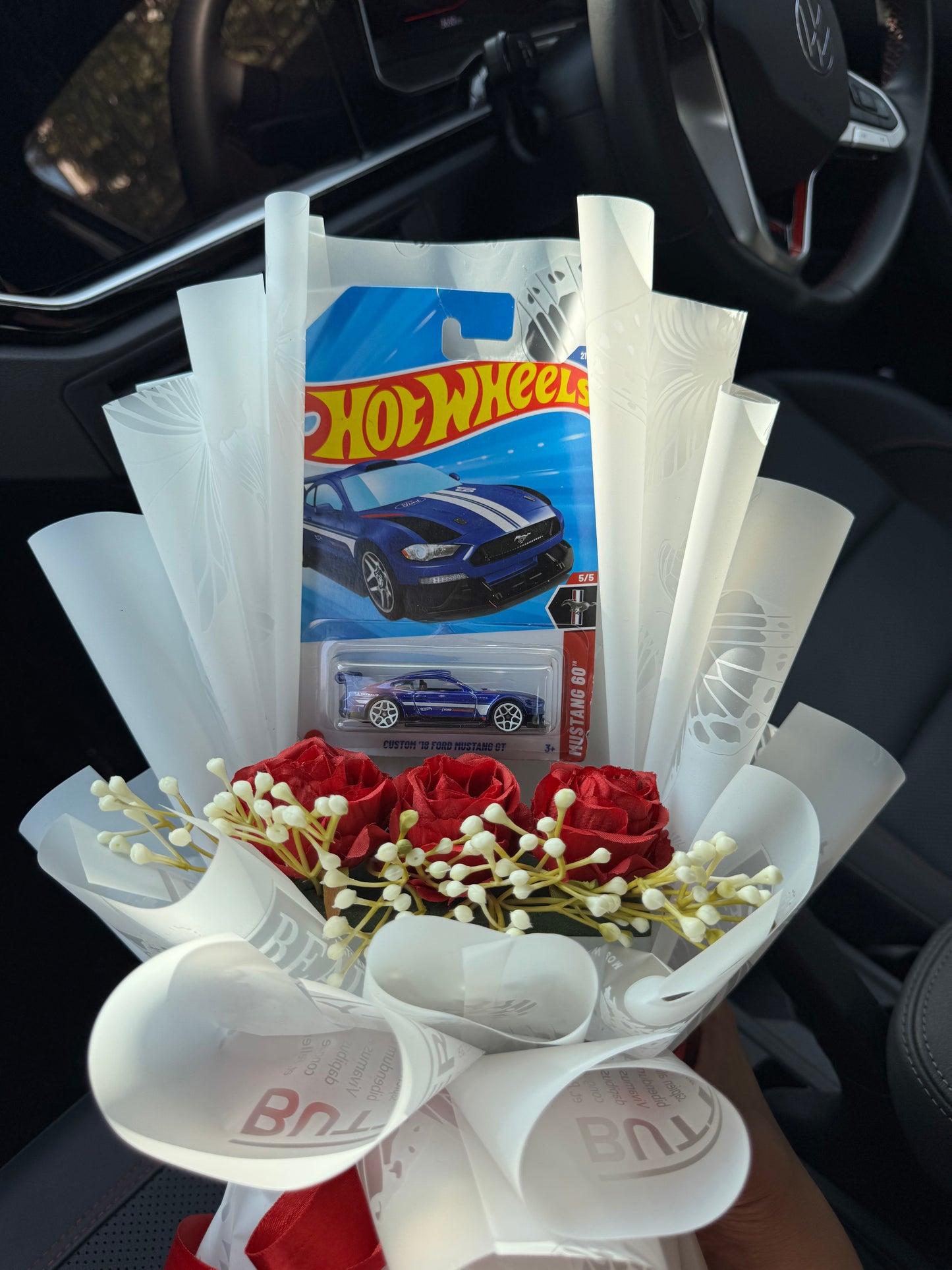 Hot Wheels Custom ’18 Ford Mustang GT Bouquet – Made to Take Over