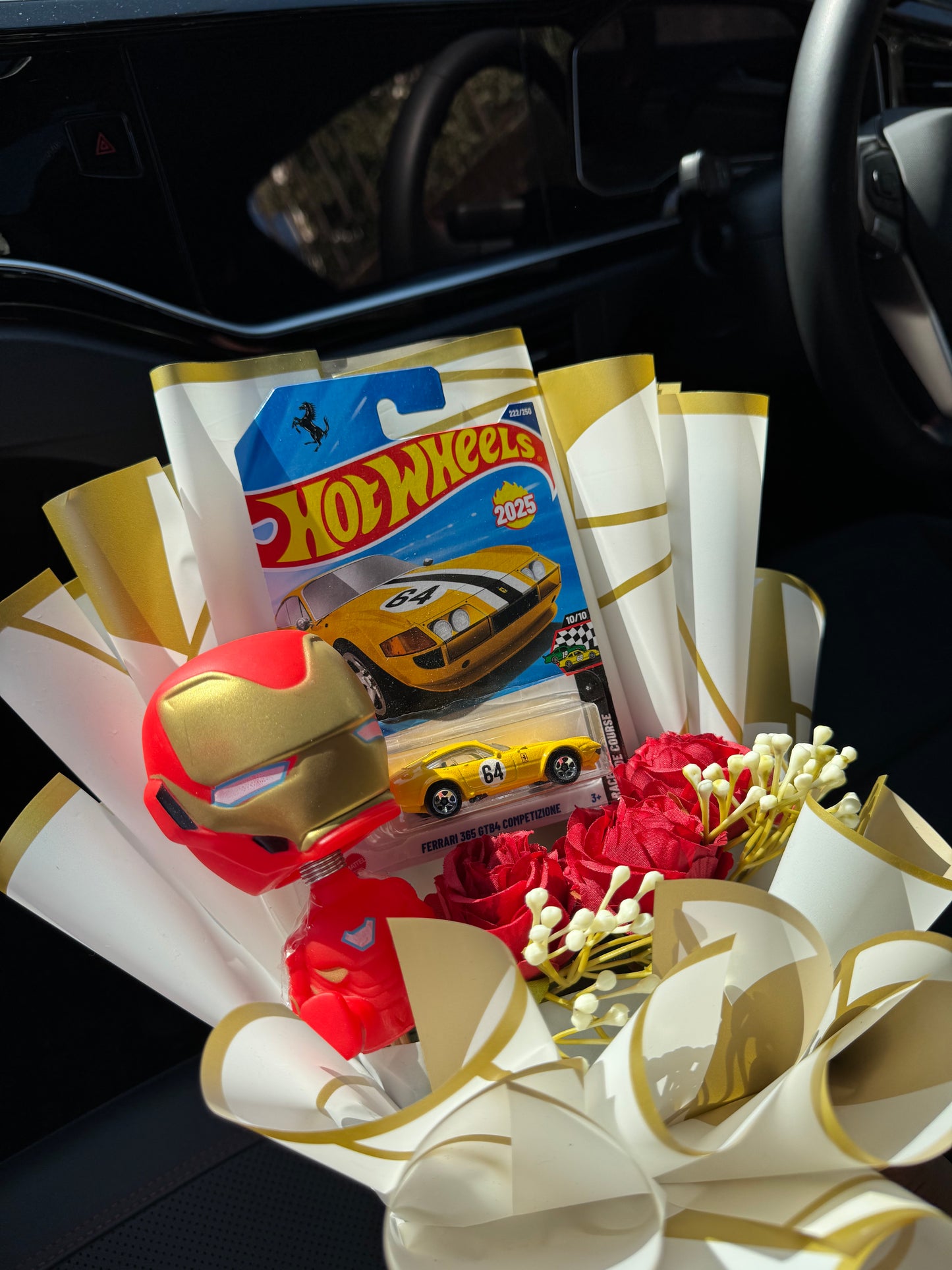 Ferrari 365 GTB4 Competizione Hot Wheels Bouquet – Iron Man energy, elevated