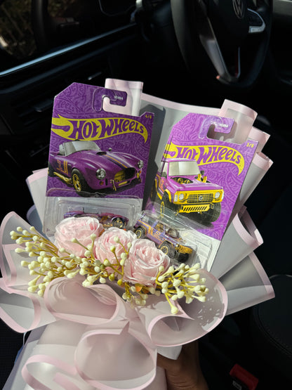 Nissan Patrol & Shelby Cobra Hot Wheels Bouquet – Heritage wrapped in hHorsepower