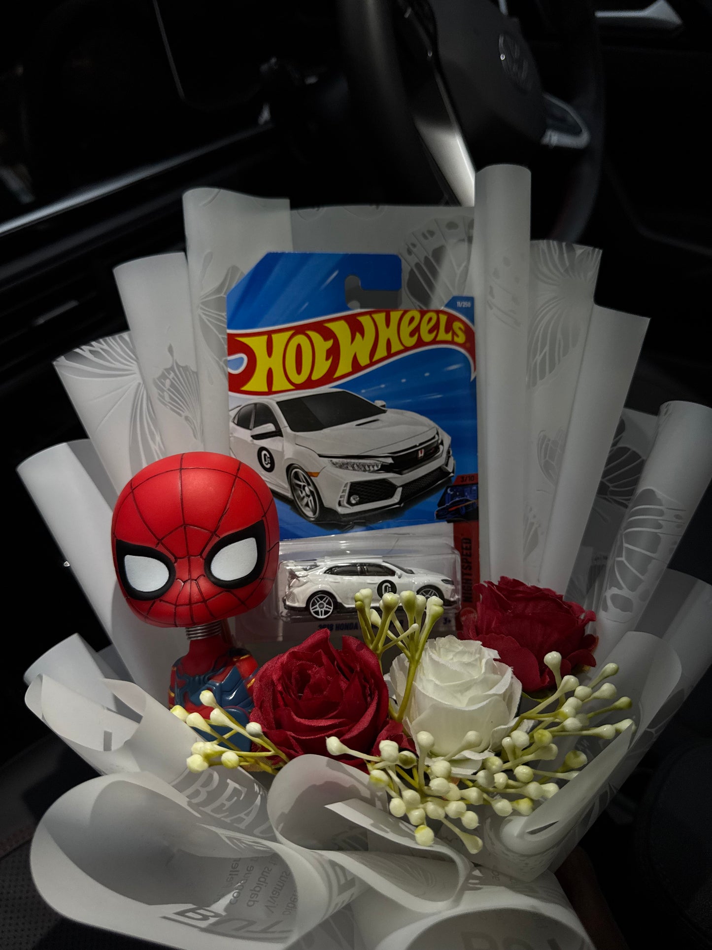 Spider-Man Hot Wheels Bouquet – Love Swings In