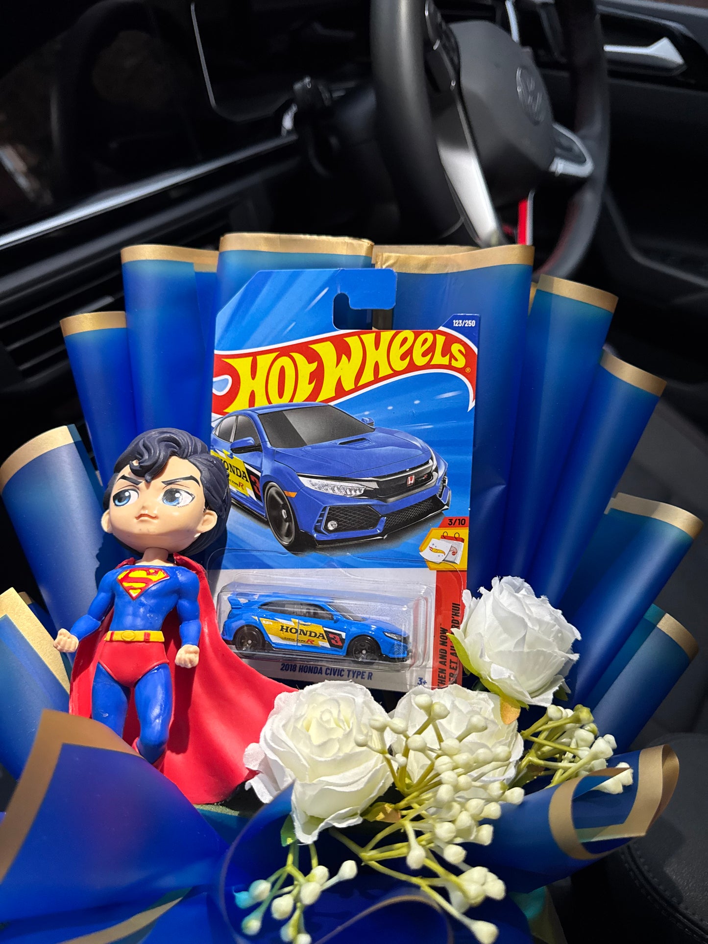 Superman Hot Wheels Bouquet – Sky-Born Strength