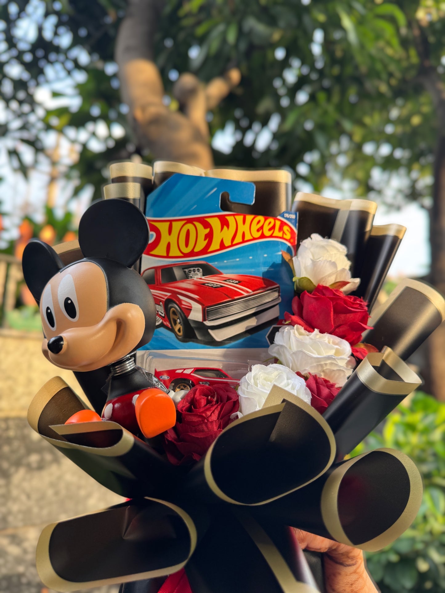 The Hot Wheels Bouquet - Mickey Mouse The Club House