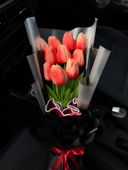 Coral Tulip Bouquet – Elegance in Every Bloom